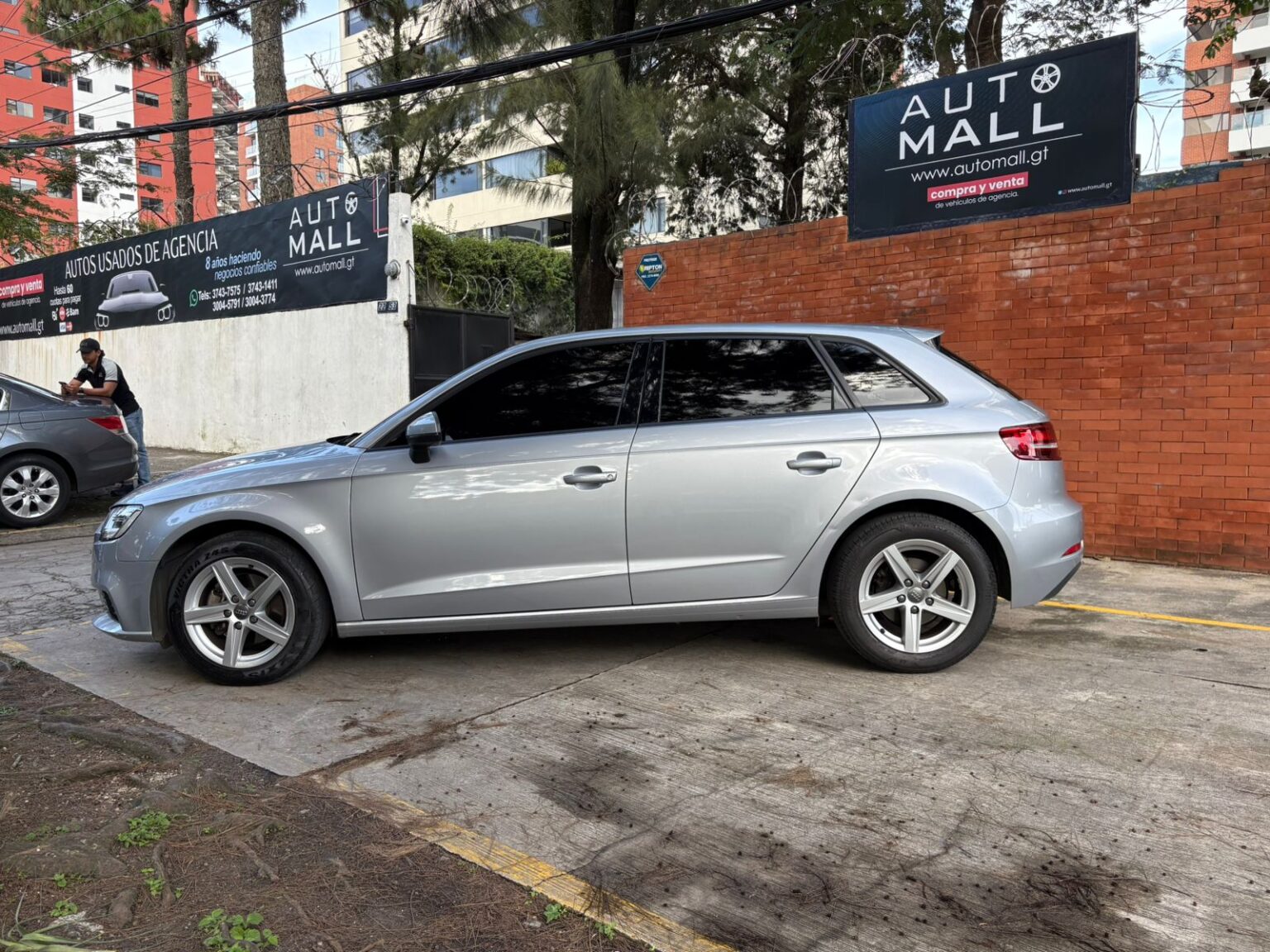 Audi-A3-2019-739KRG (11)