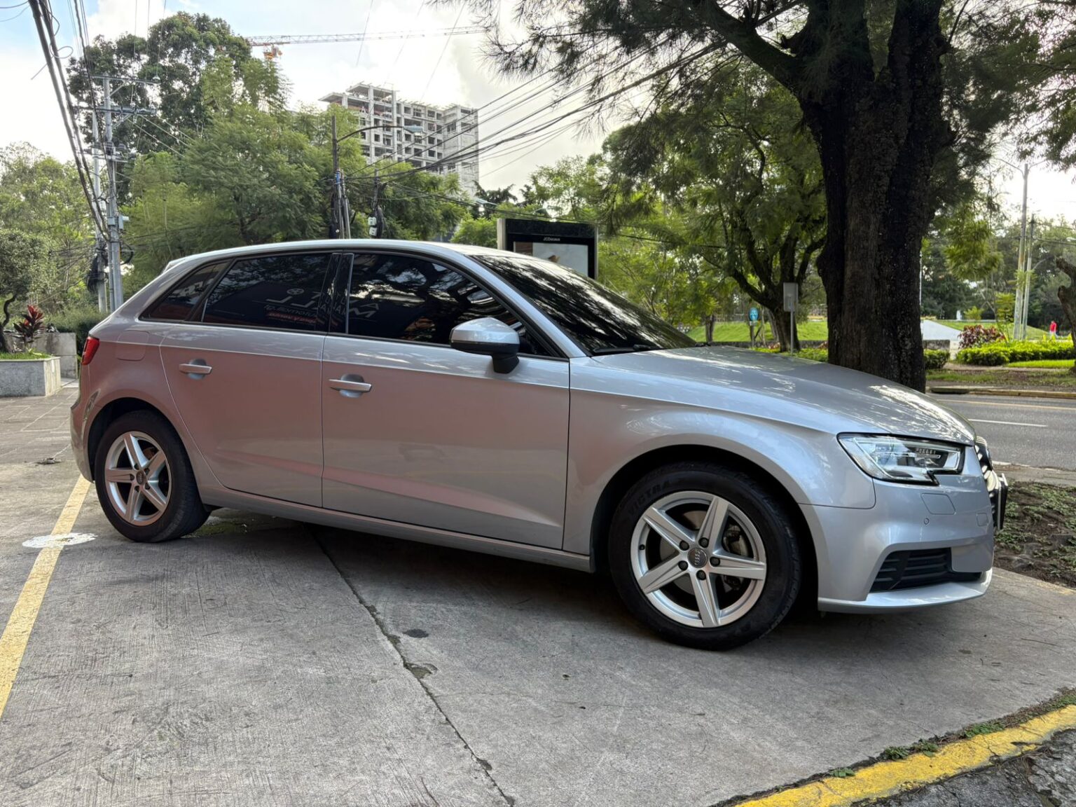 Audi-A3-2019-739KRG (4)