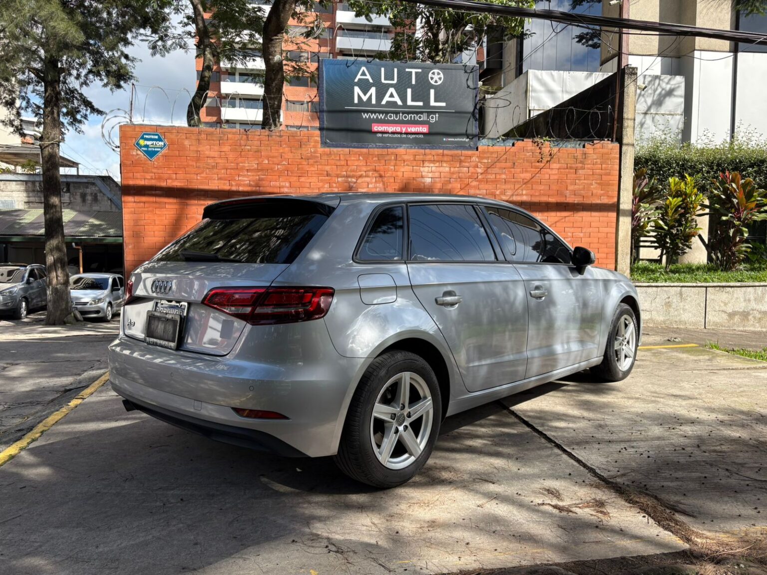 Audi-A3-2019-739KRG (7)