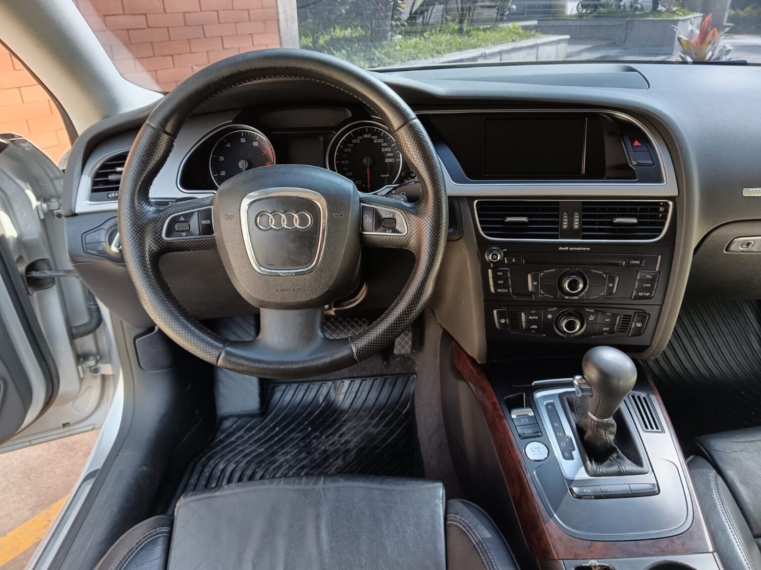 Audi-A5-2009-965DVD (8)