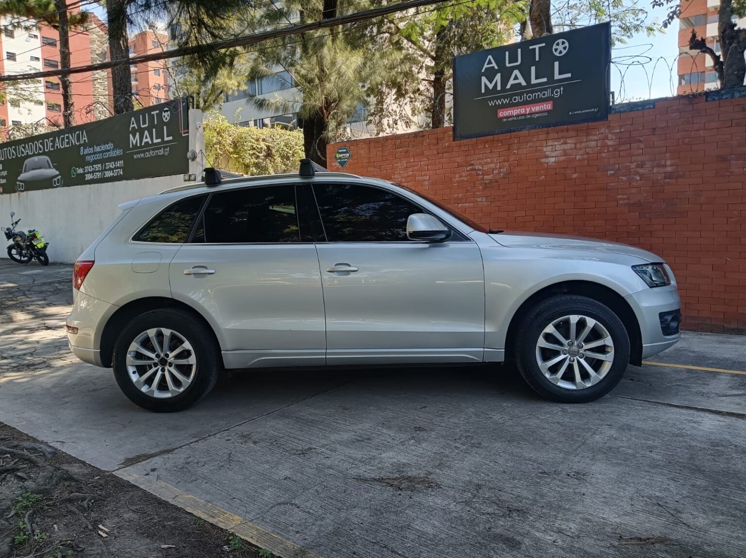 Audi-Q5-2011-908DZD (17)