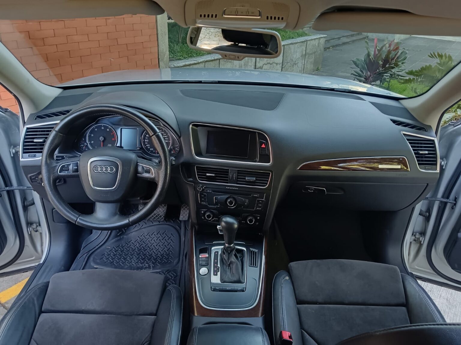 Audi-Q5-2011-908DZD (8)