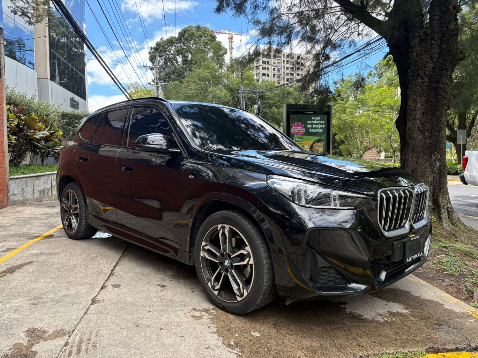 BMW-X1-Sdrive-18i-2023-983KCC (2)