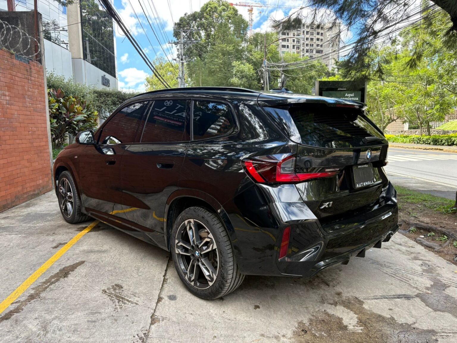 BMW-X1-Sdrive-18i-2023-983KCC (7)