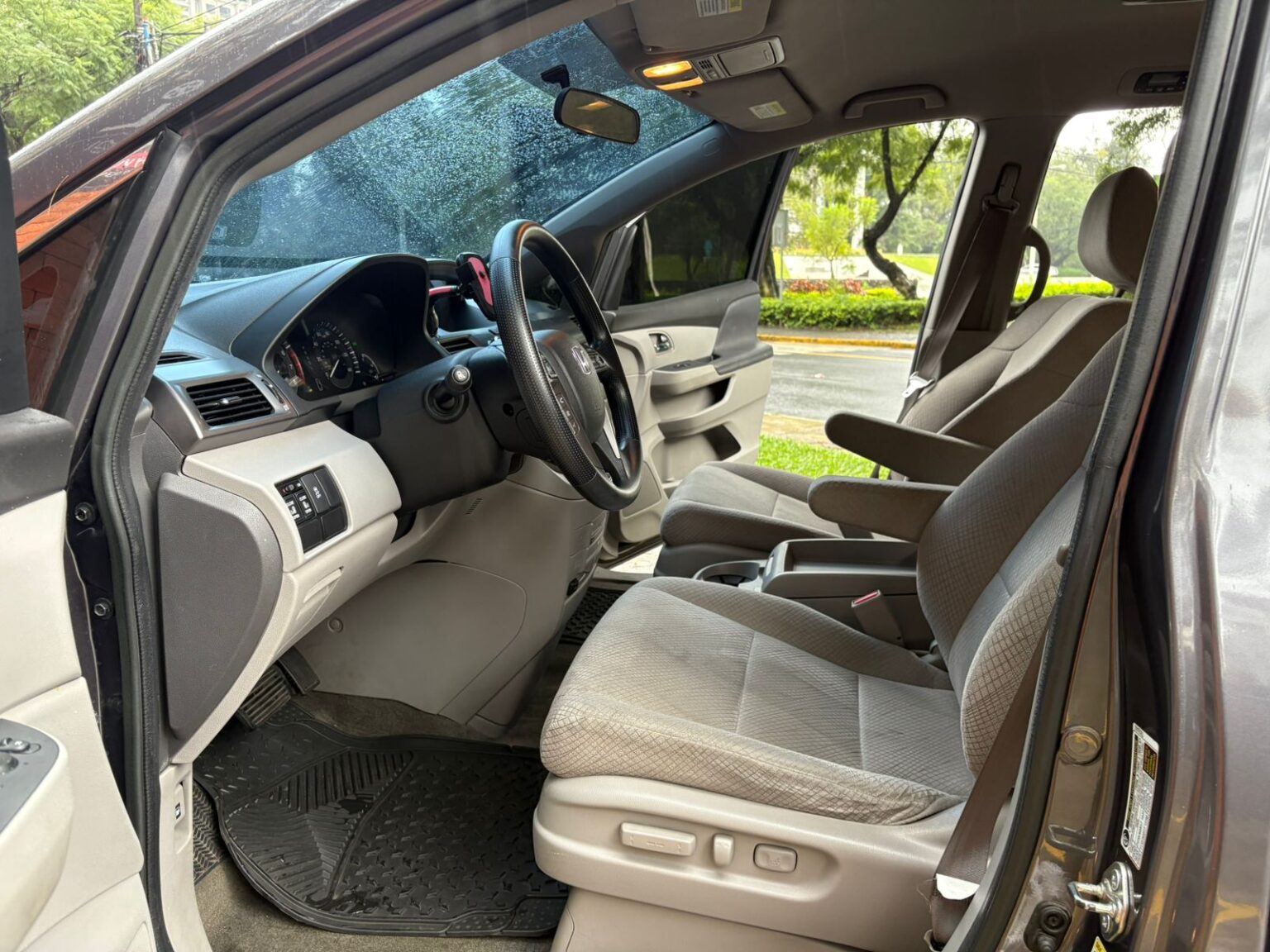 Honda-Odyssey-SE-2016-122JVK (14)