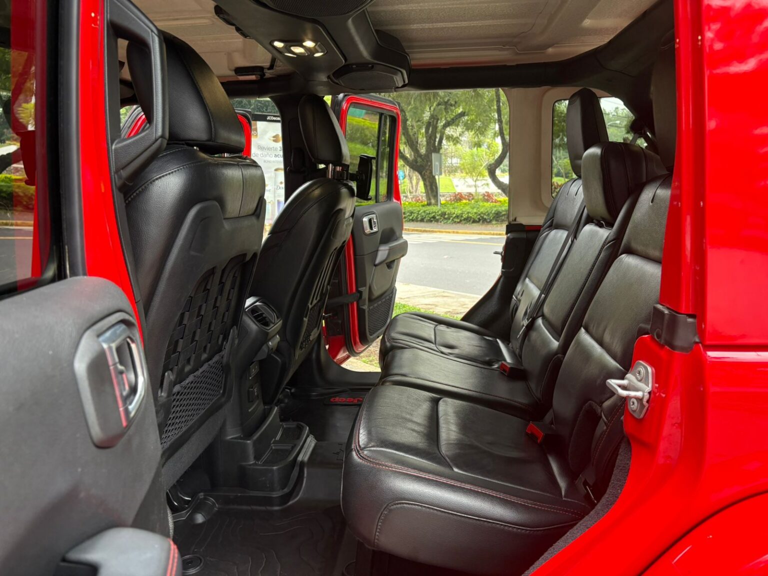 Jeep-Wrangler-Rubicon-2022-125KMW (9)