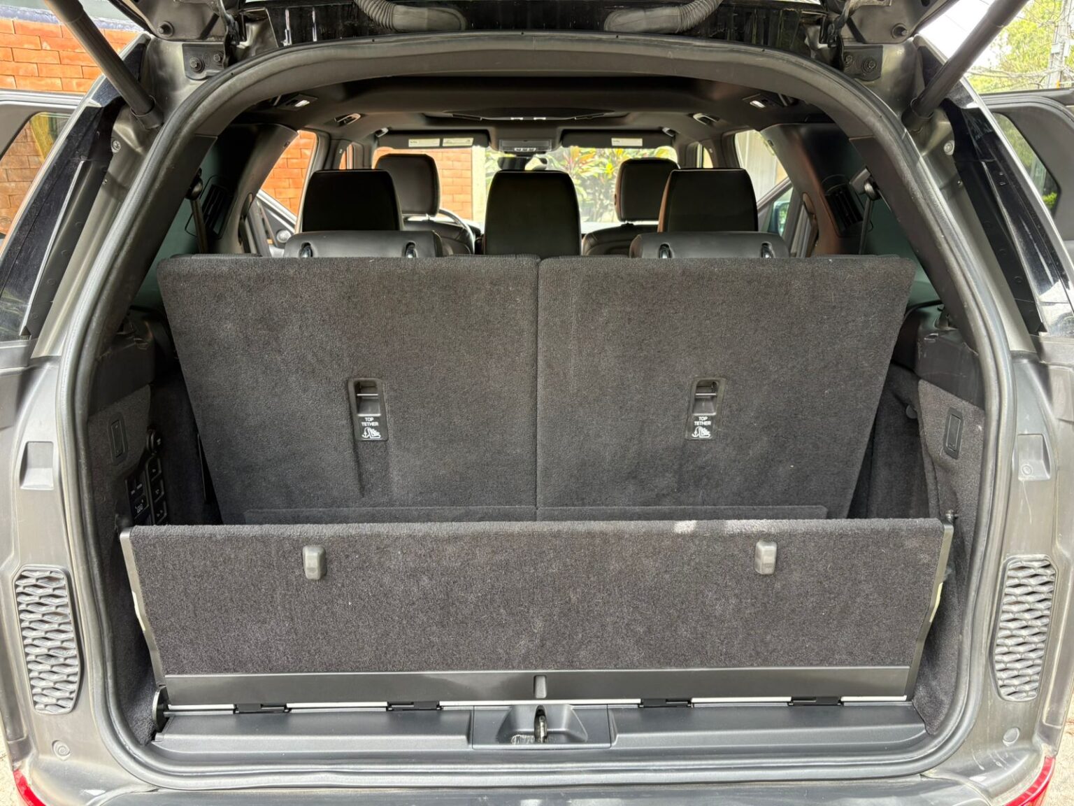 Land-Rover-Discovery-HSE-2020-104LDC (15)