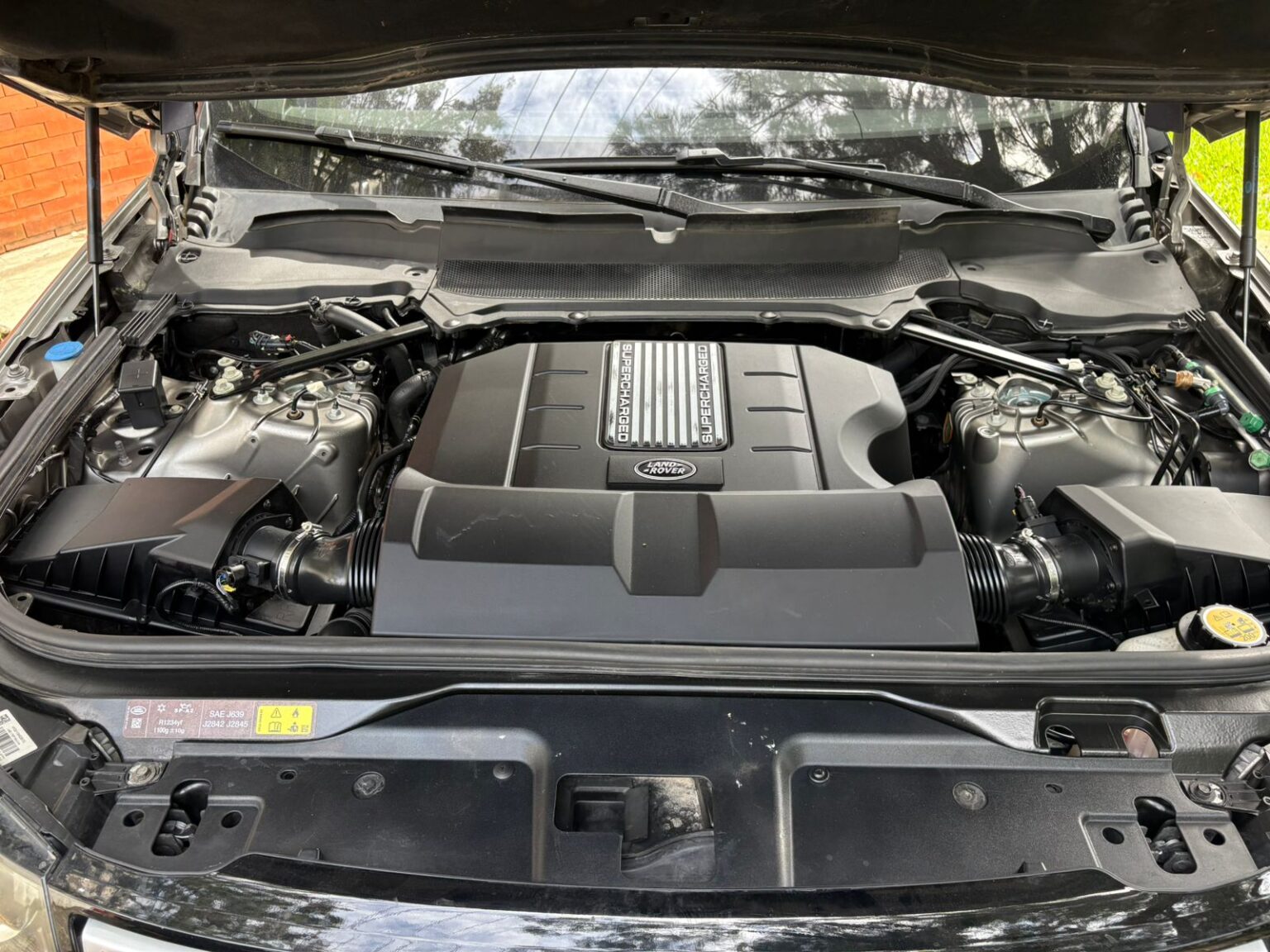 Land-Rover-Discovery-HSE-2020-104LDC (16)