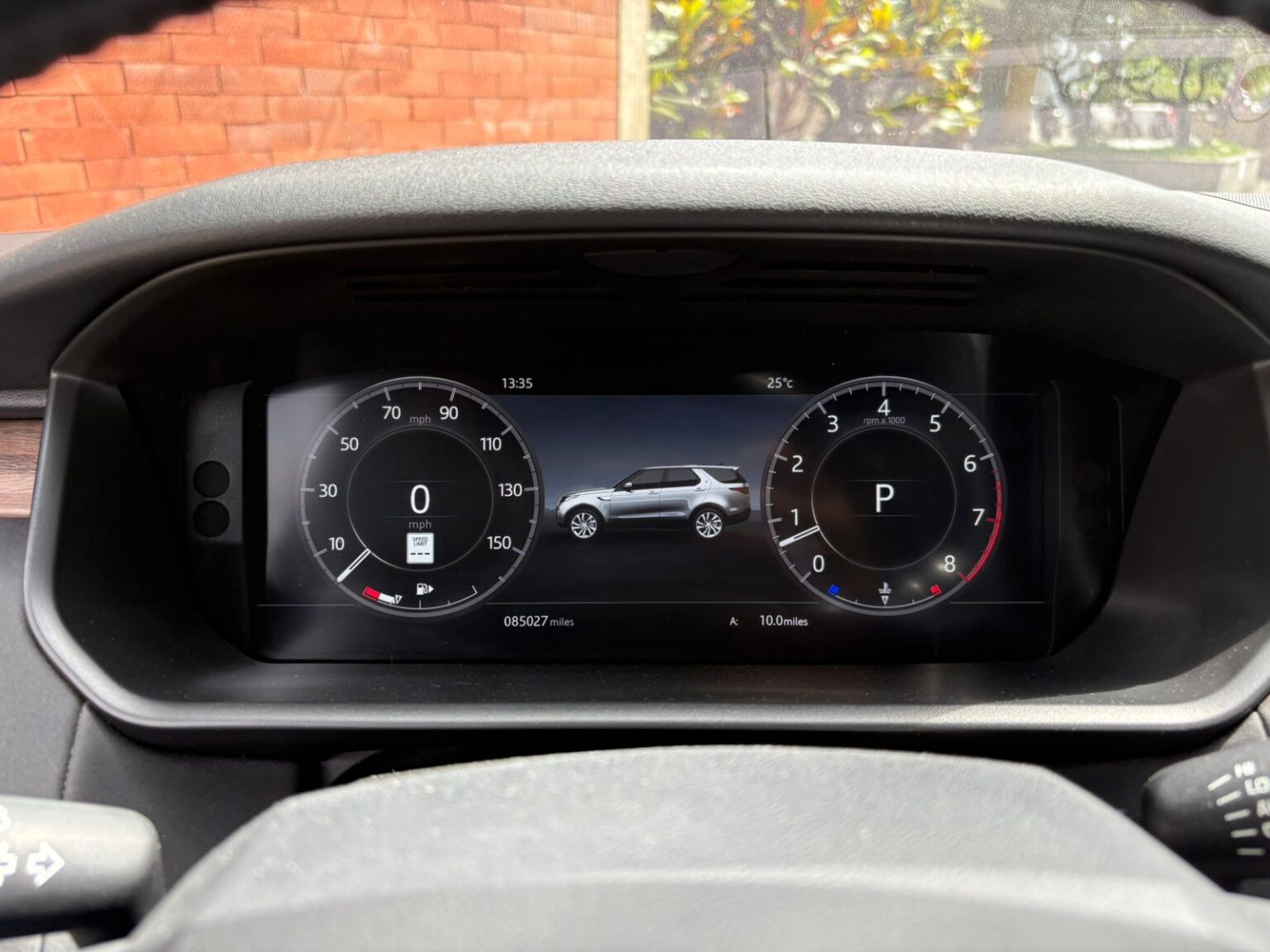 Land-Rover-Discovery-HSE-2020-104LDC (18)