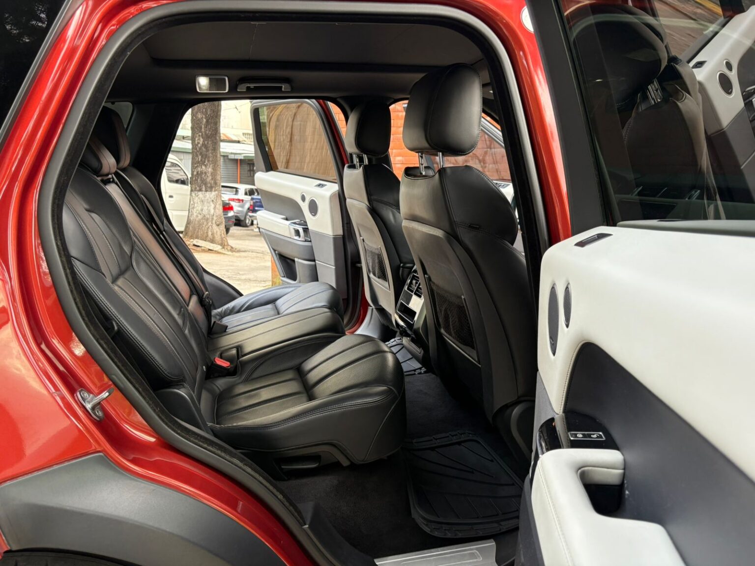 Land-Rover-Range-Rover-2015-178KTR (11)