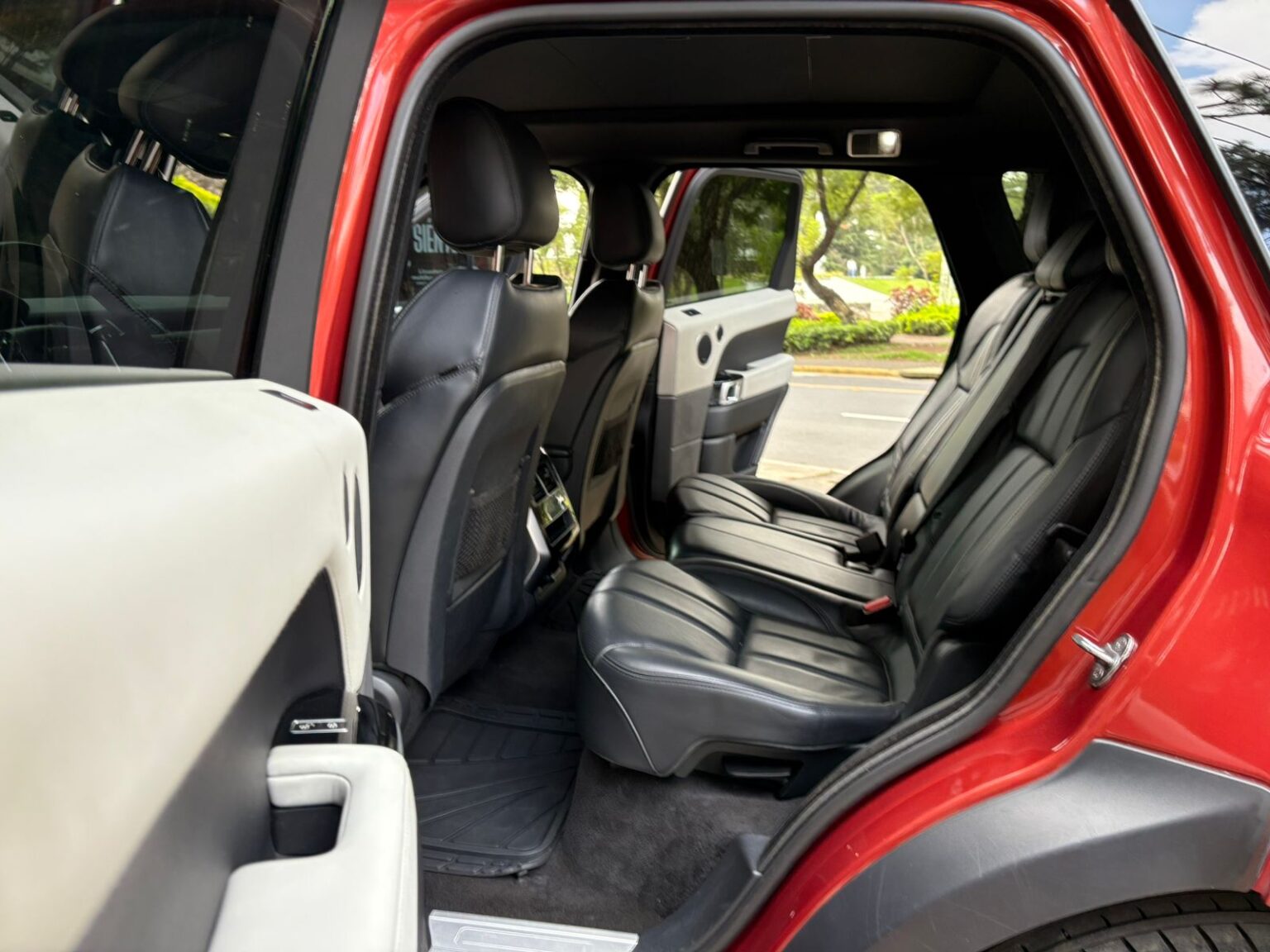 Land-Rover-Range-Rover-2015-178KTR (9)