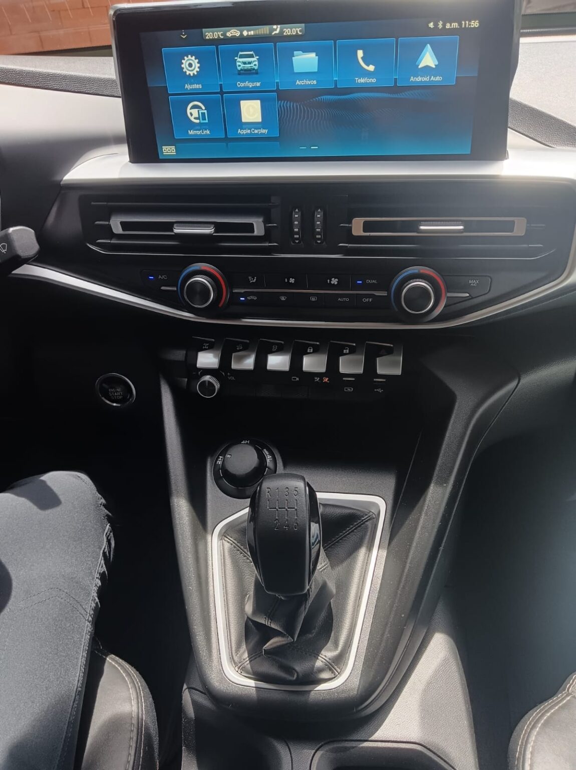 Peugeot-Landtrek-MT-676KNJ (5)