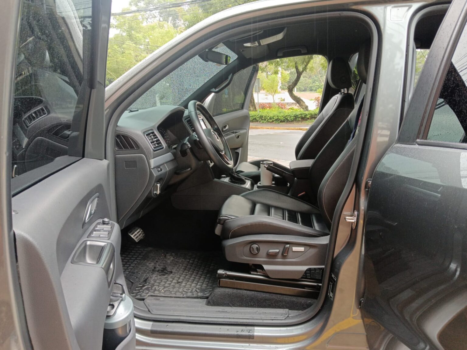 Volkjswagen-Amarok-V6-2022-690JYY (13)