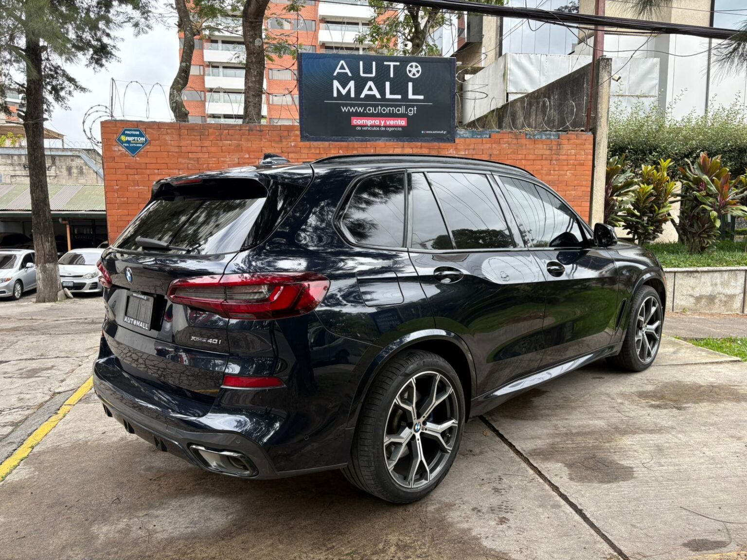 BMW-X5-XDrive-40i-2021-093JVY (4)