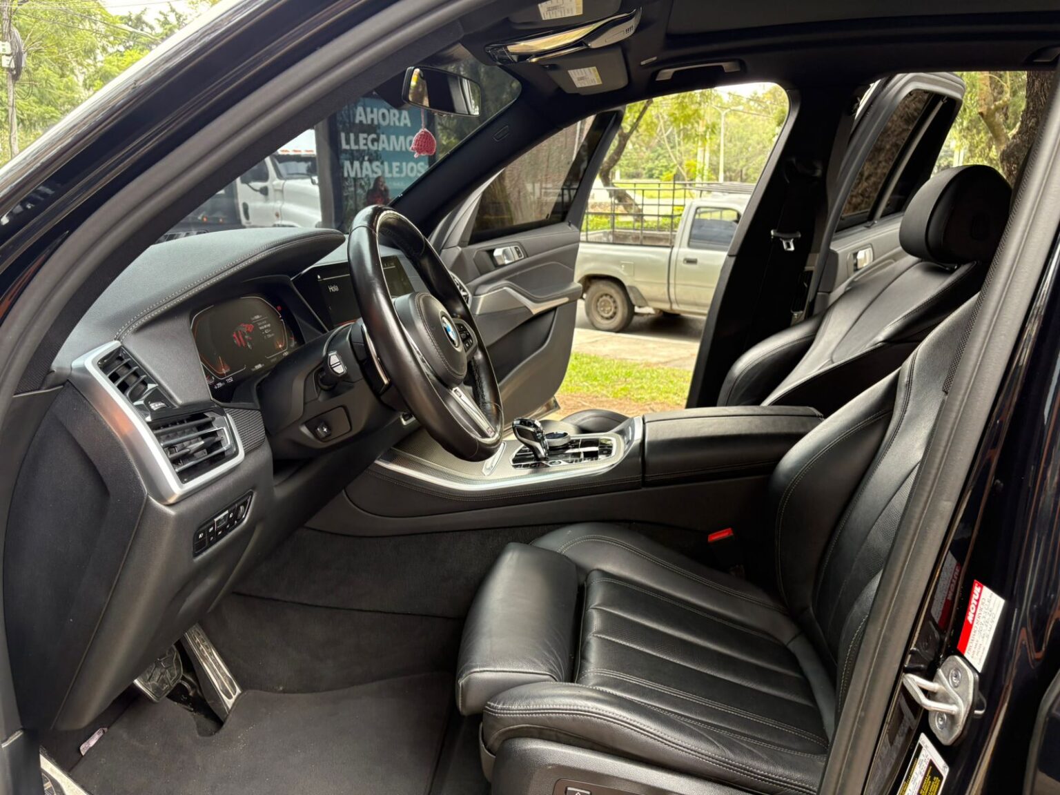 BMW-X5-XDrive-40i-2021-093JVY (8)