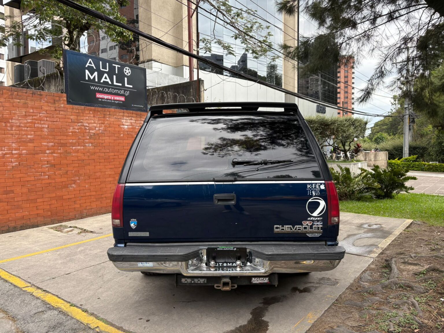 Chevrolet-Suburban-1997-036CLC (4)