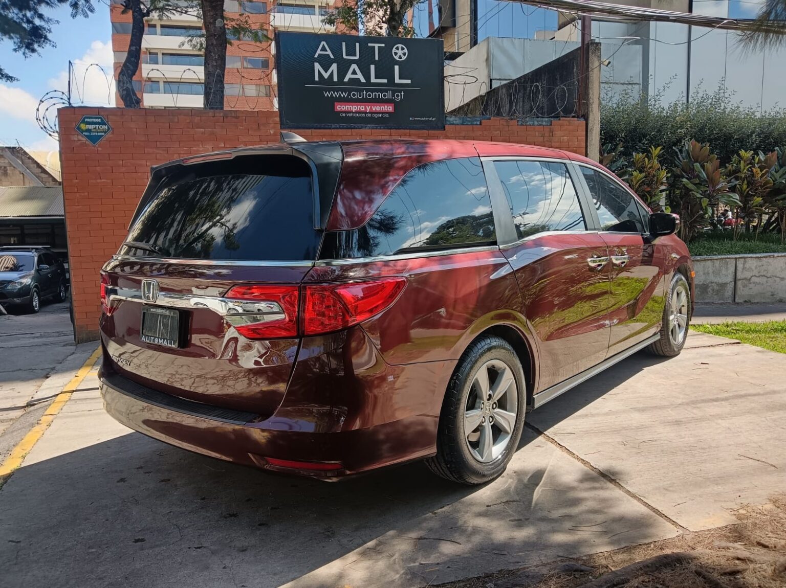 Honda-Odyssey-EXR-2018-608JVV (2)