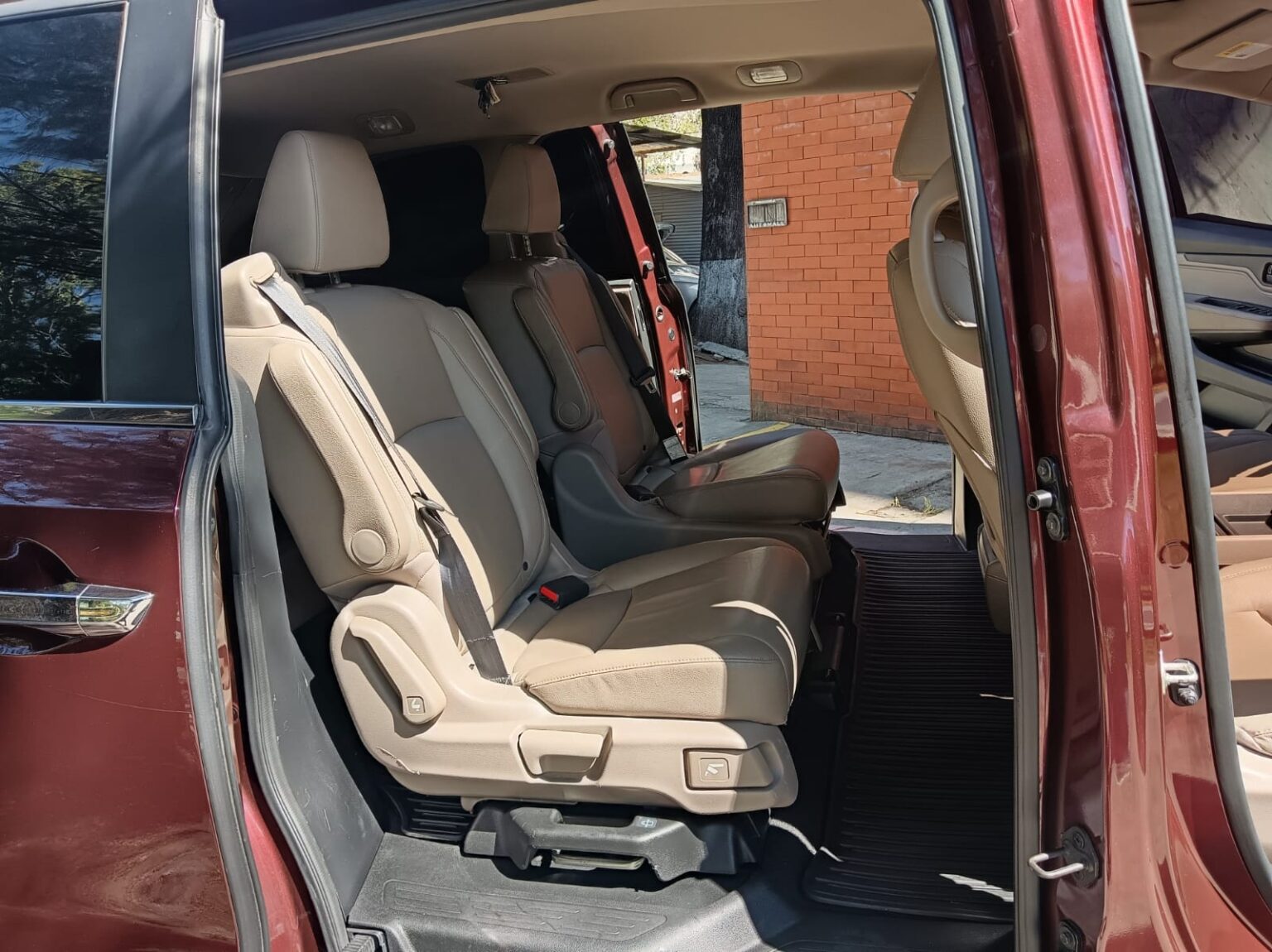 Honda-Odyssey-EXR-2018-608JVV (8)