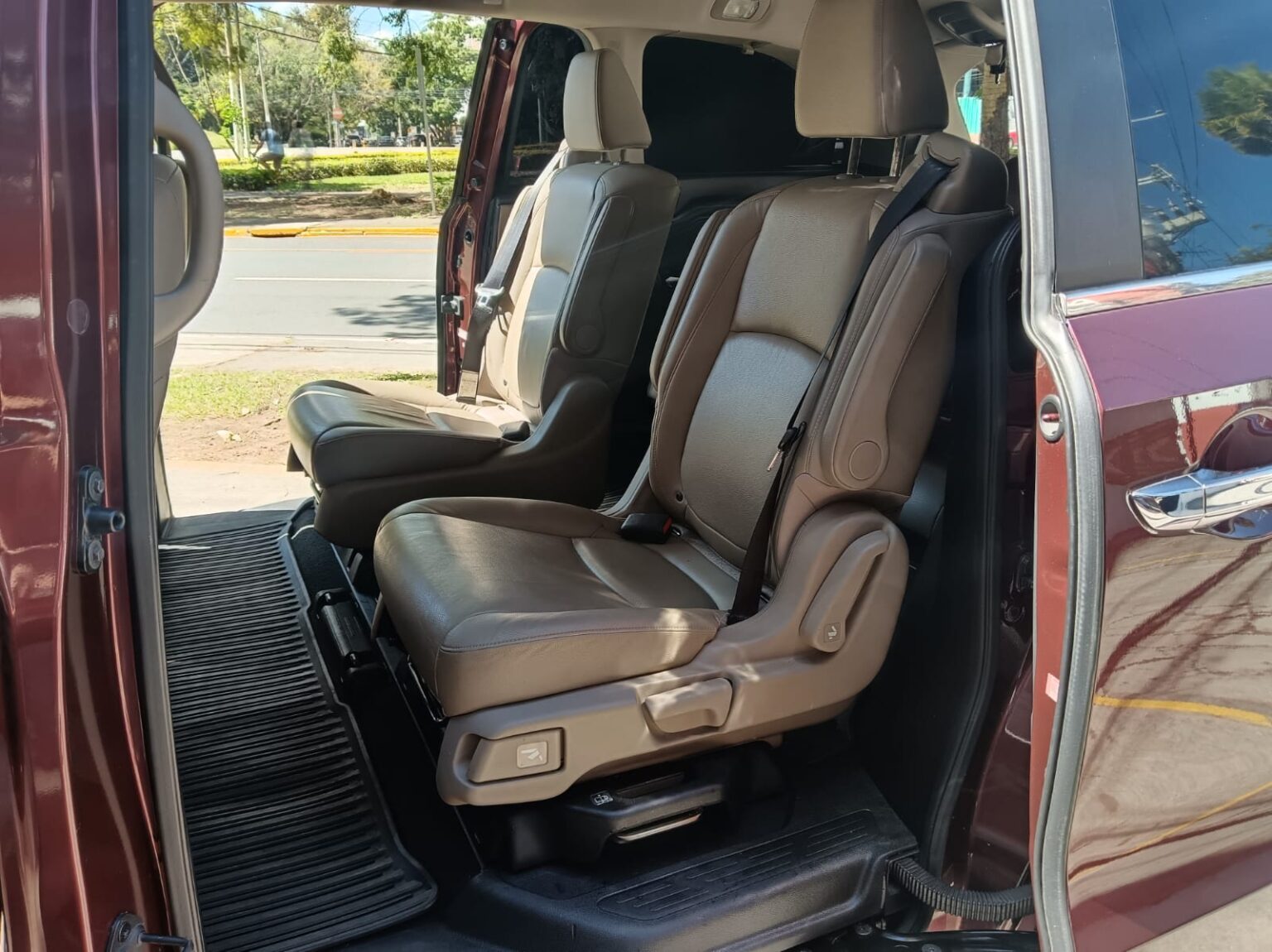 Honda-Odyssey-EXR-2018-608JVV (9)