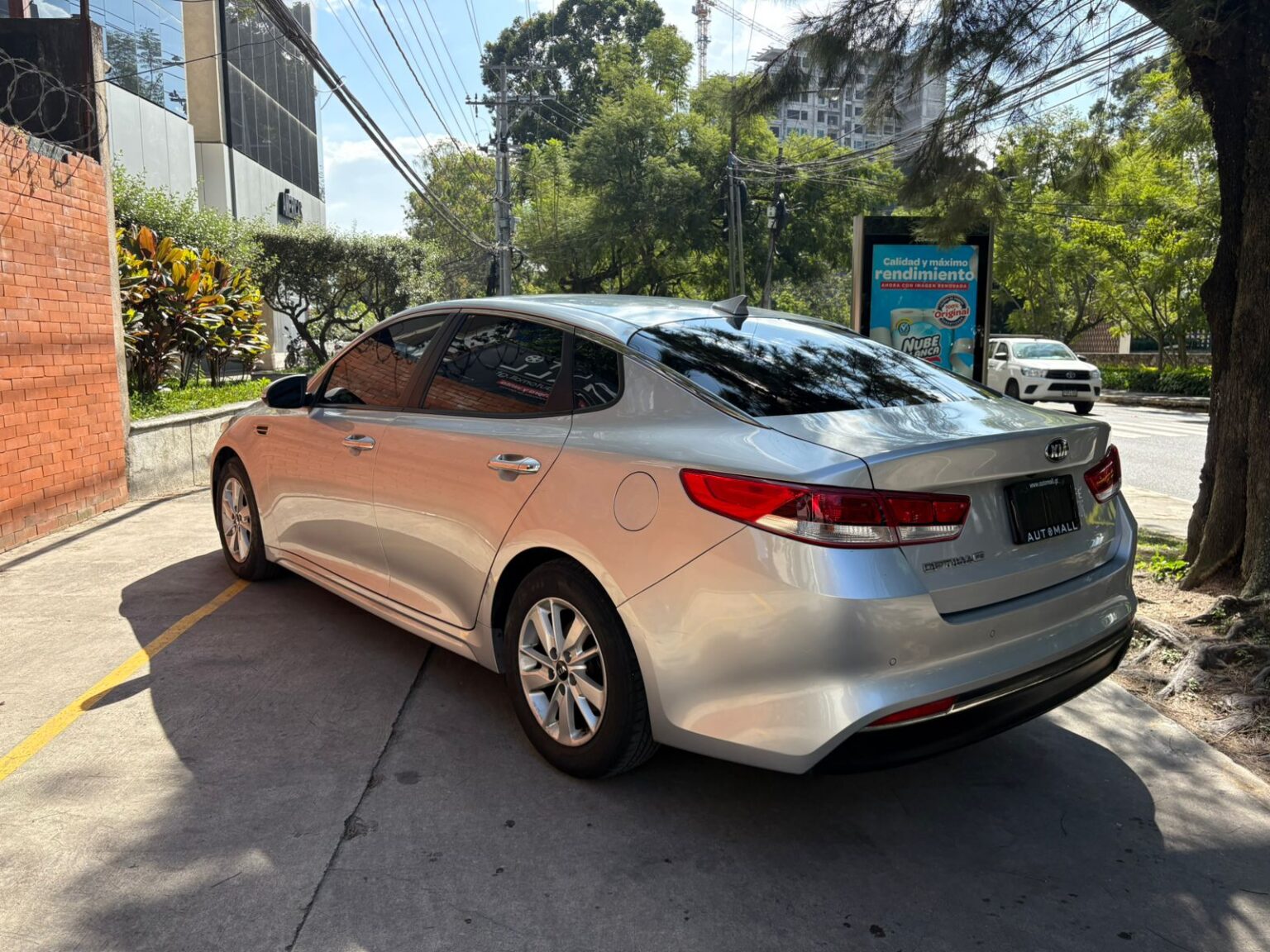 Kia-Optima-LX-2018-778JCT (17)