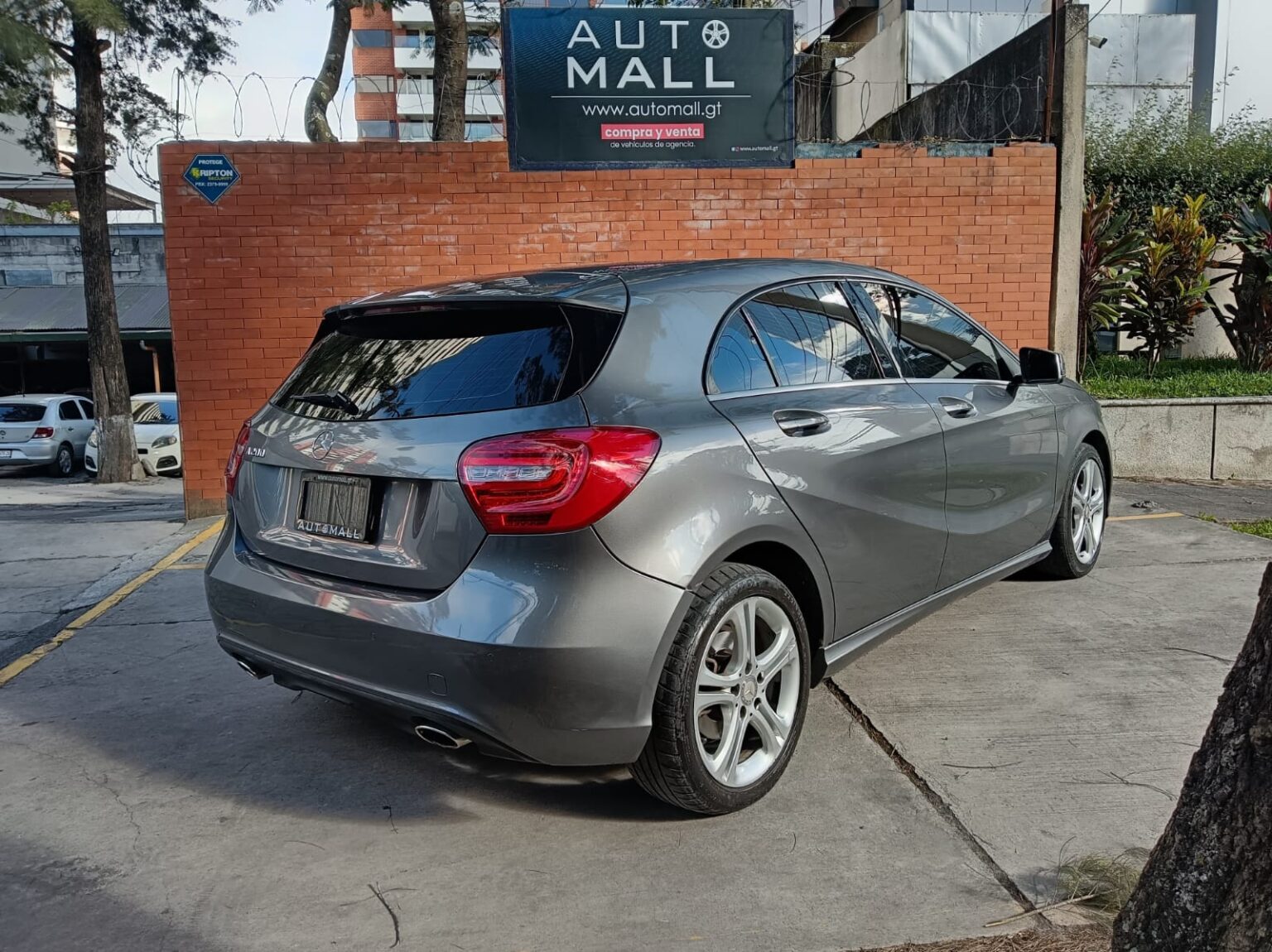 Mercedes-Benz-A200-2014-361FRB (16)