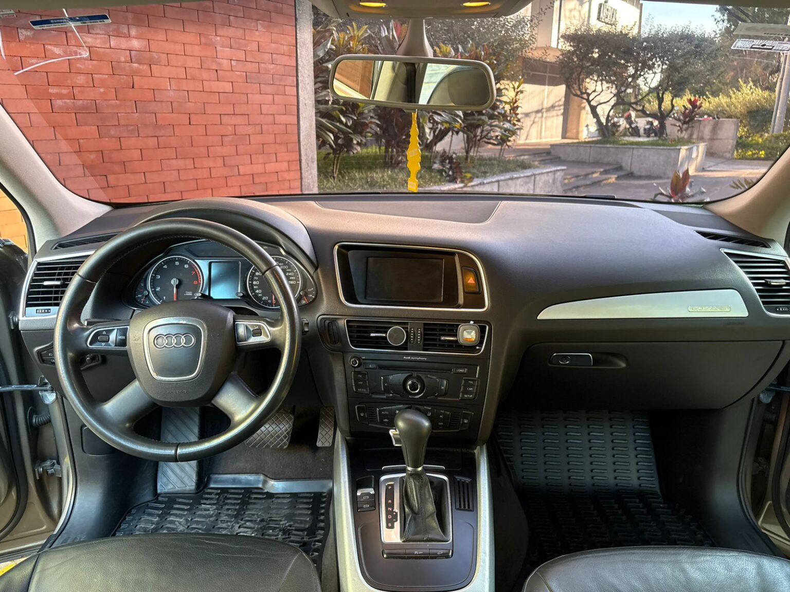 Audi-Q5-2011-655DYP (12)