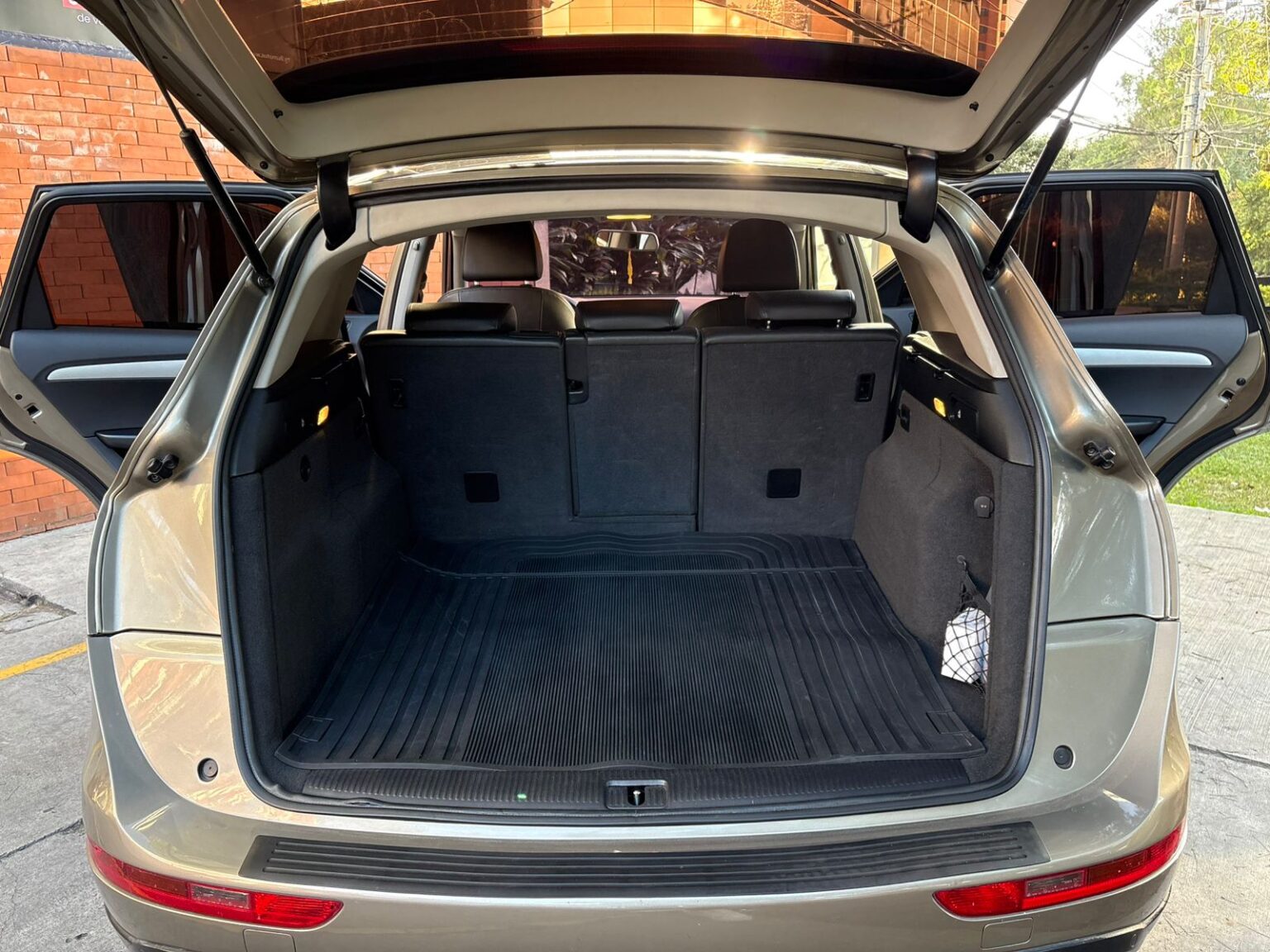 Audi-Q5-2011-655DYP (14)