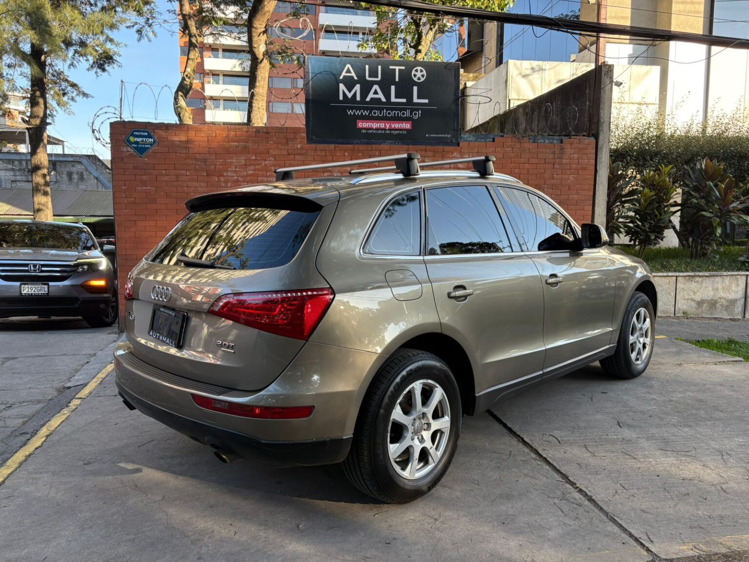 Audi-Q5-2011-655DYP (4)