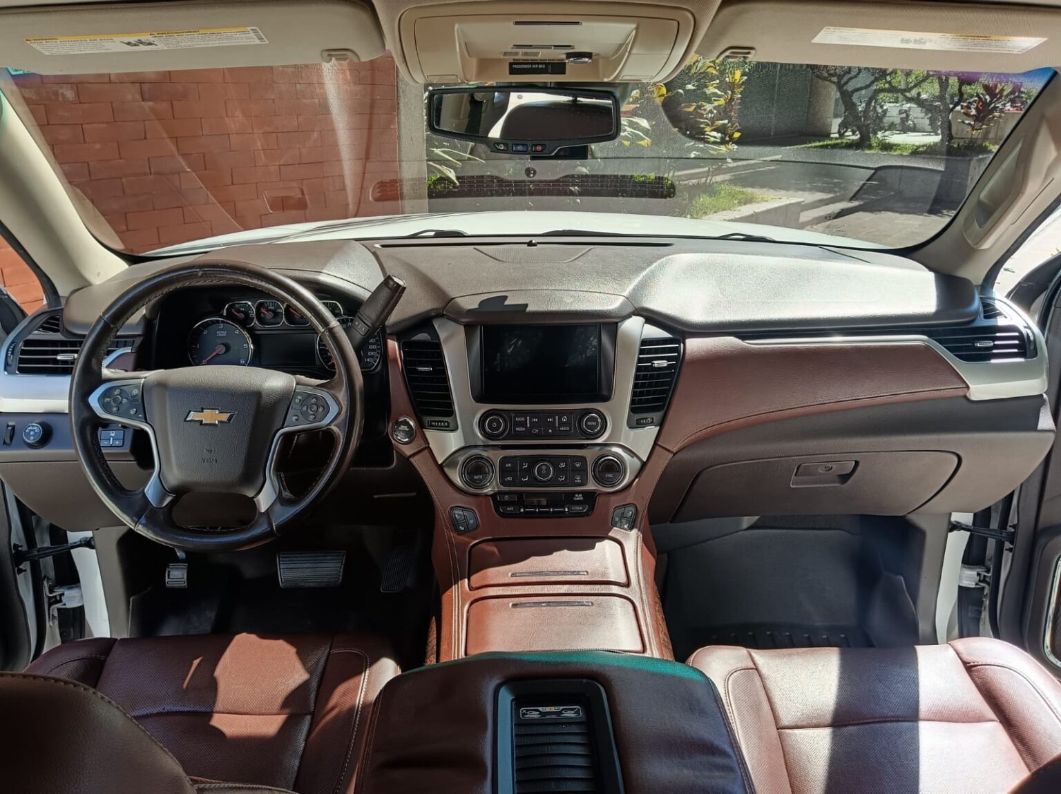 Chevrolet-Tahoe-LTZ-2016-846JZH (13)