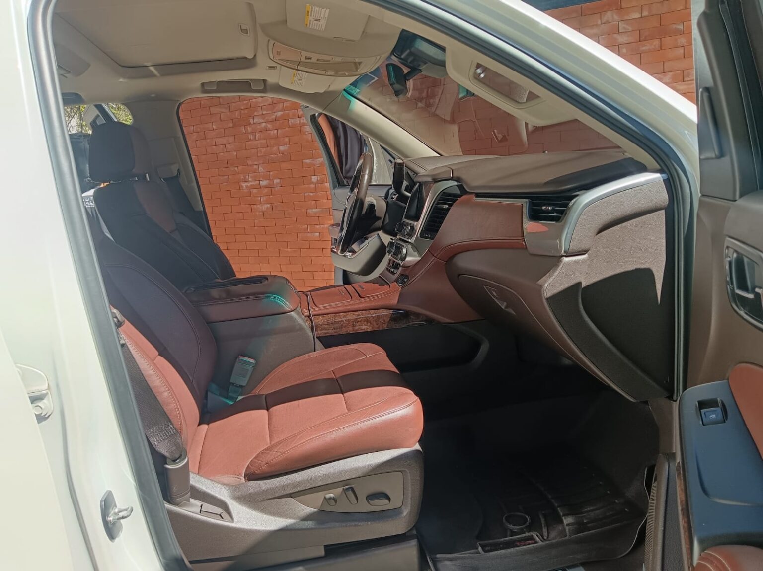 Chevrolet-Tahoe-LTZ-2016-846JZH (14)