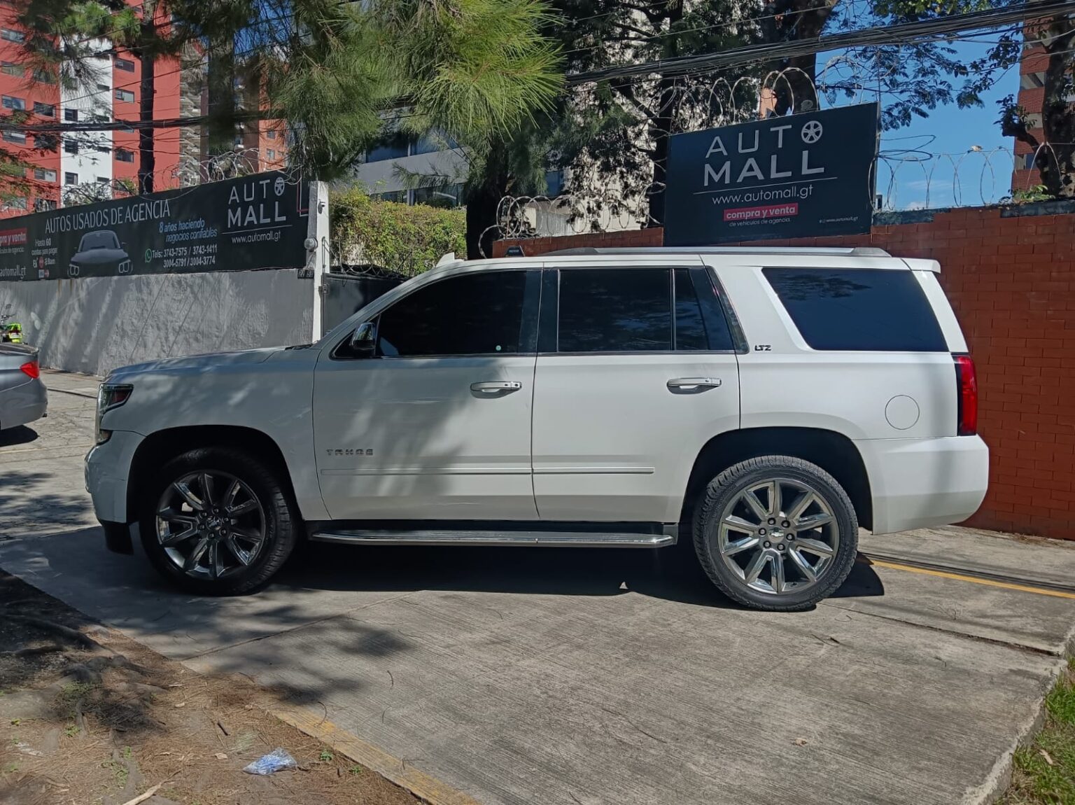 Chevrolet-Tahoe-LTZ-2016-846JZH (3)