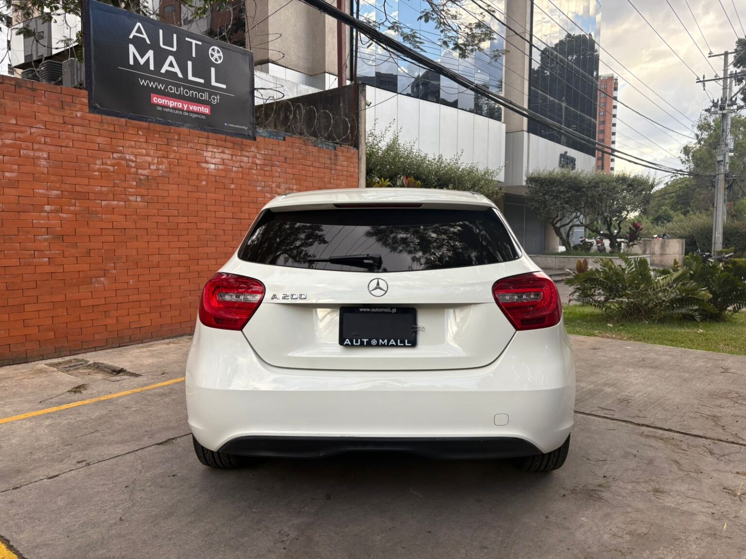 Mercedes-Benz-A200-2014-443FPV (5)