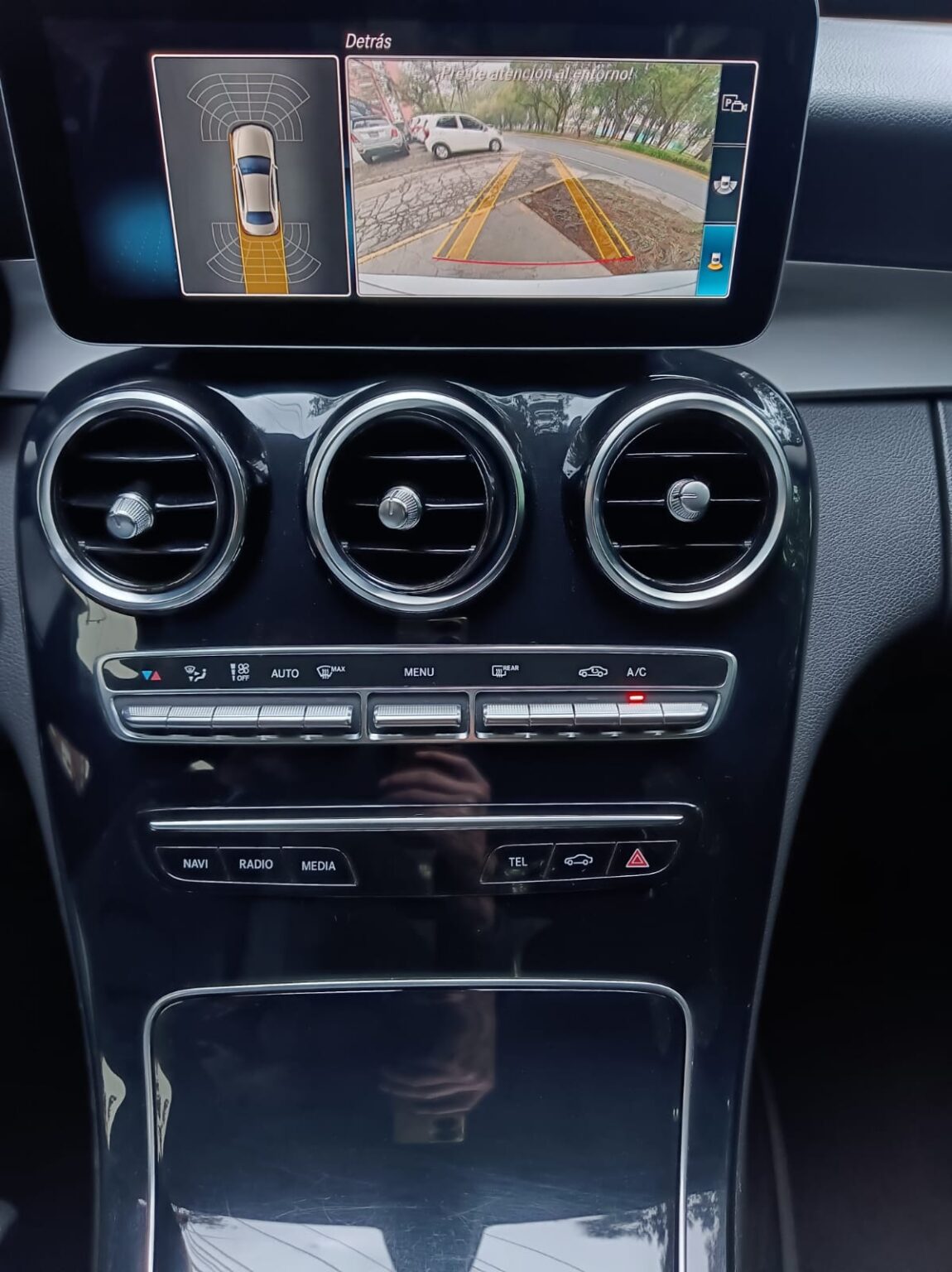 Mercedes-Benz-C180-2020-377JCH (13)