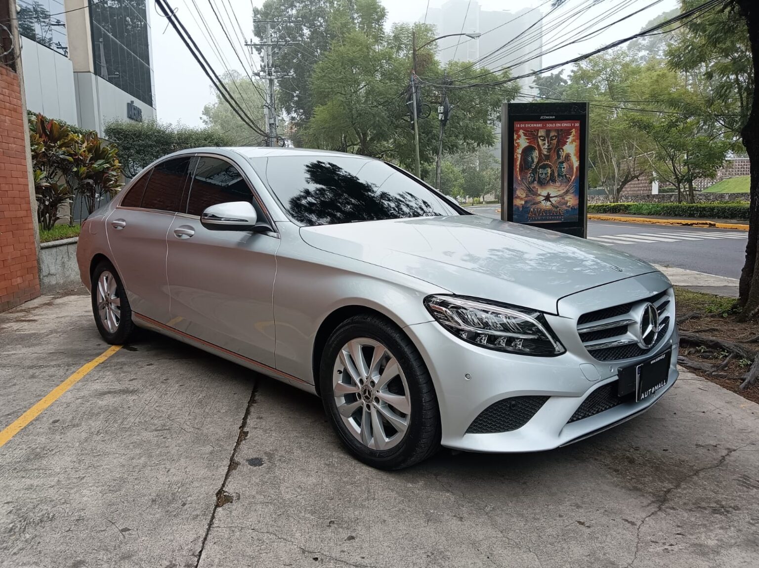 Mercedes-Benz-C180-2020-377JCH (15)