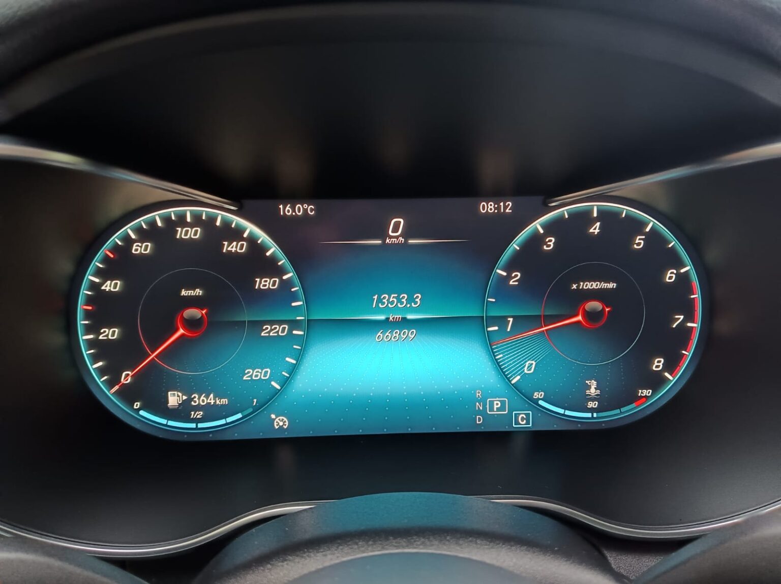 Mercedes-Benz-C180-2020-377JCH (17)