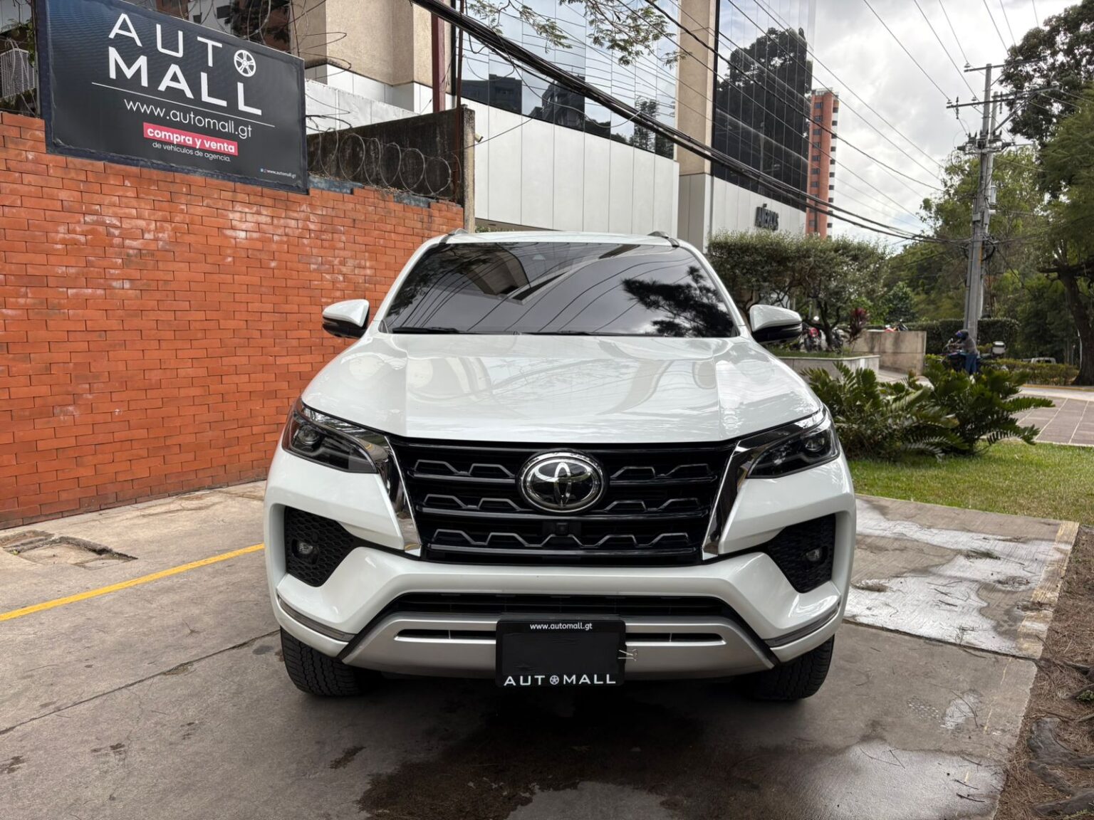 Toyota-Fortuner-2024-969KKP (2)