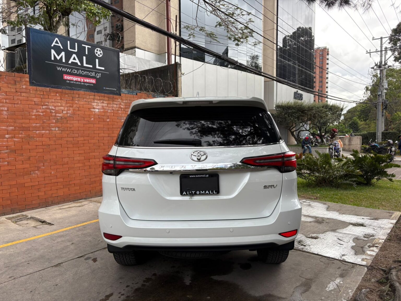 Toyota-Fortuner-2024-969KKP (5)