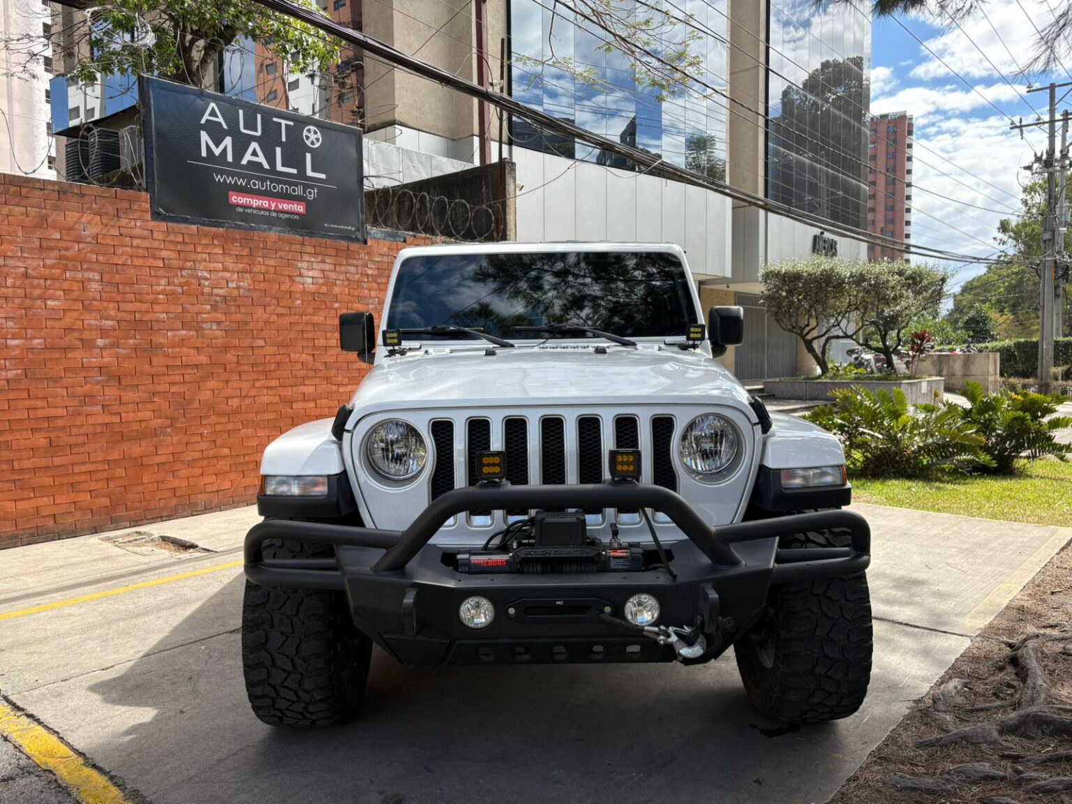 Jeep-Wrangler-Sahara-2019-764HRV (9)