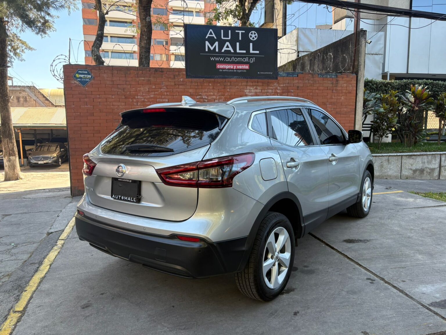 Nissan-Qashqai-AT-2022-474JLQ (4)