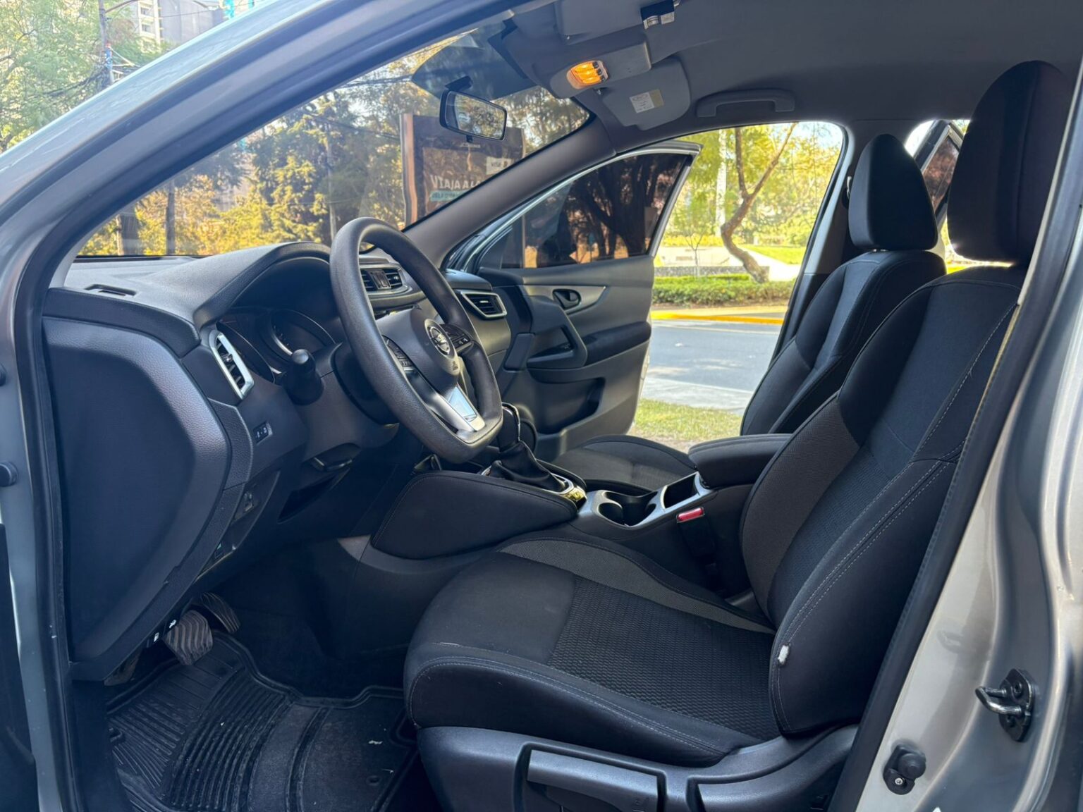 Nissan-Qashqai-AT-2022-474JLQ (8)