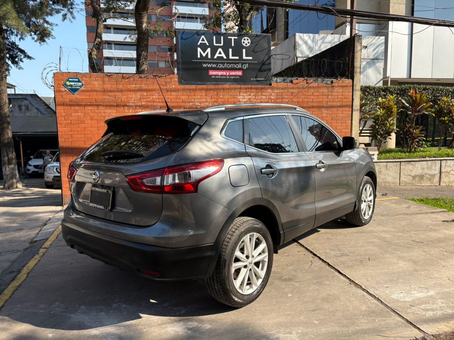 Nissan-Qashqai-MT-2016-964GFH (4)