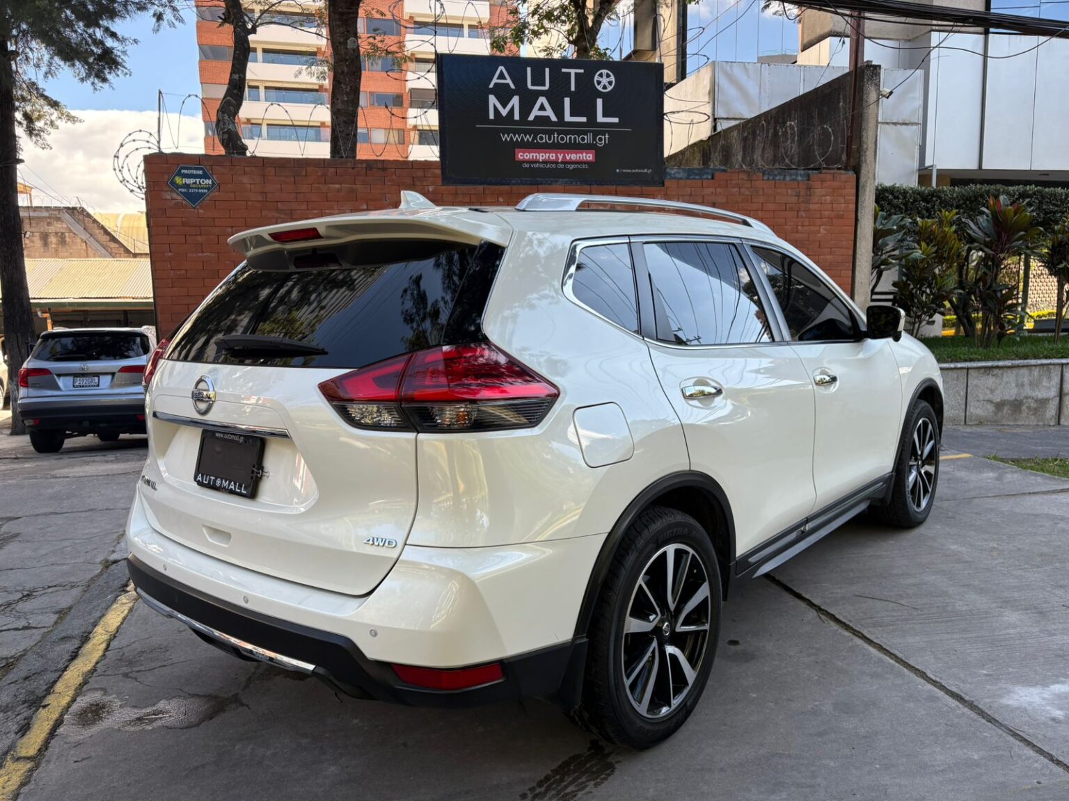 Nissan-Xtrail-4WD-2019-351KJR (4)