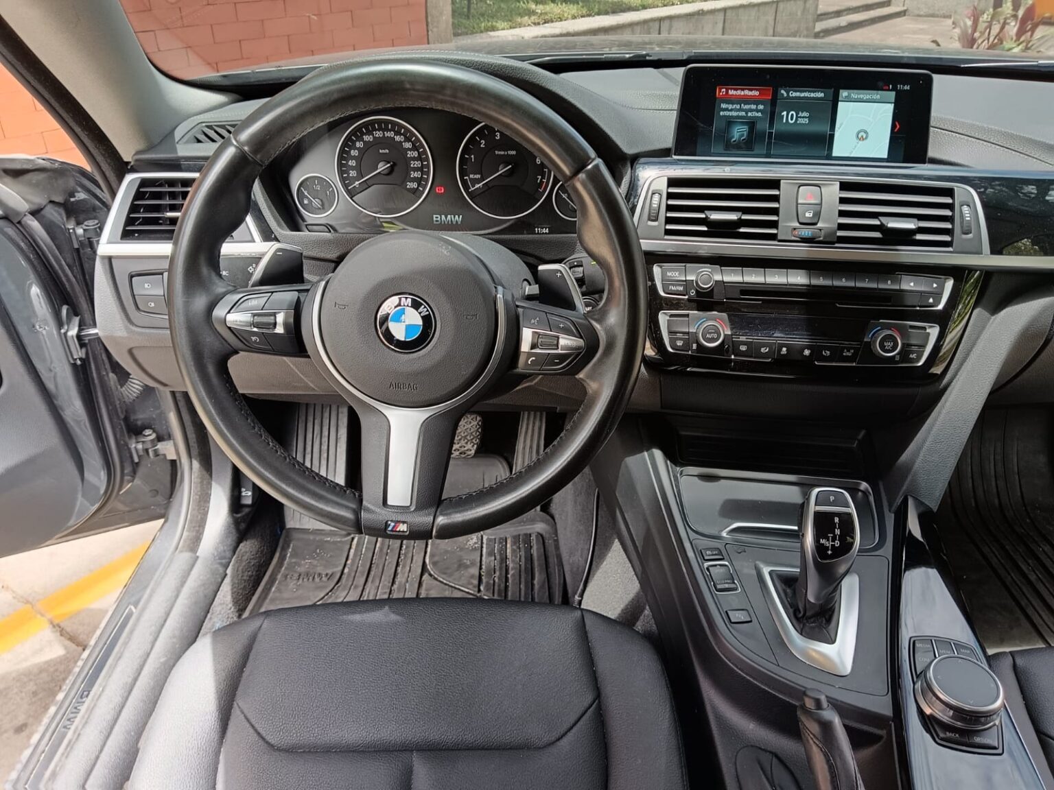 BMW-420i-Gran-Coupe-2018-877GPN (10)