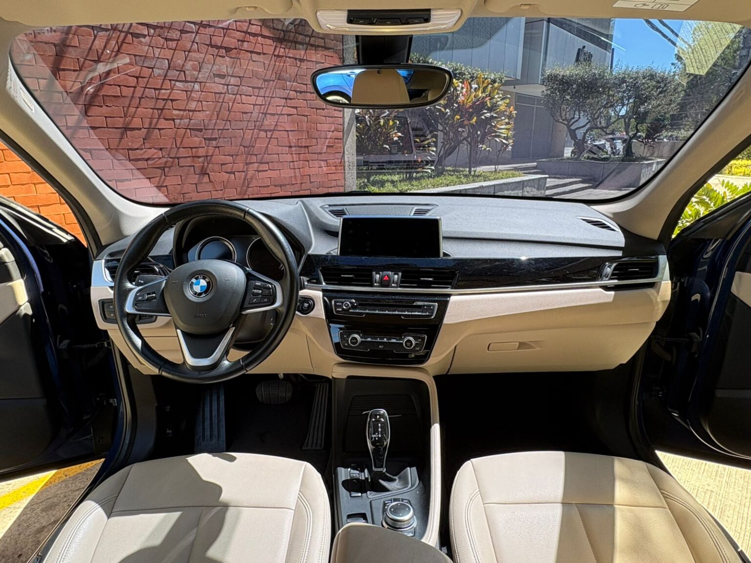 BMW-X1-18i-2022-192JGF (12)