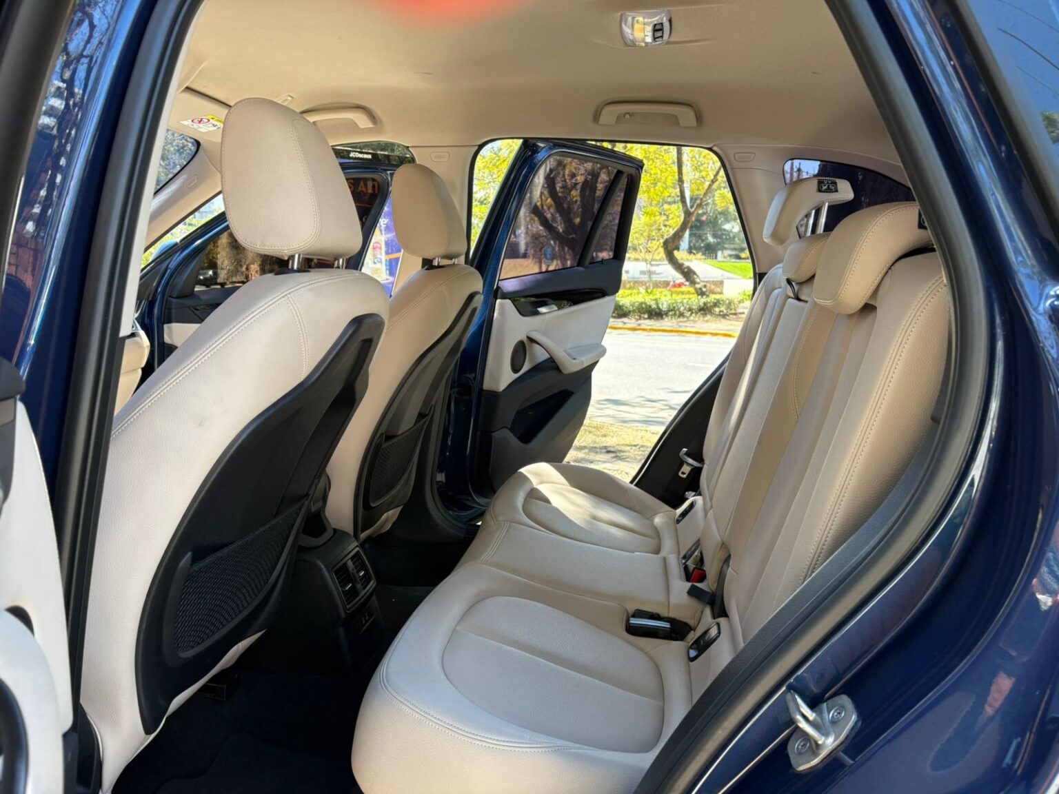 BMW-X1-18i-2022-192JGF (14)