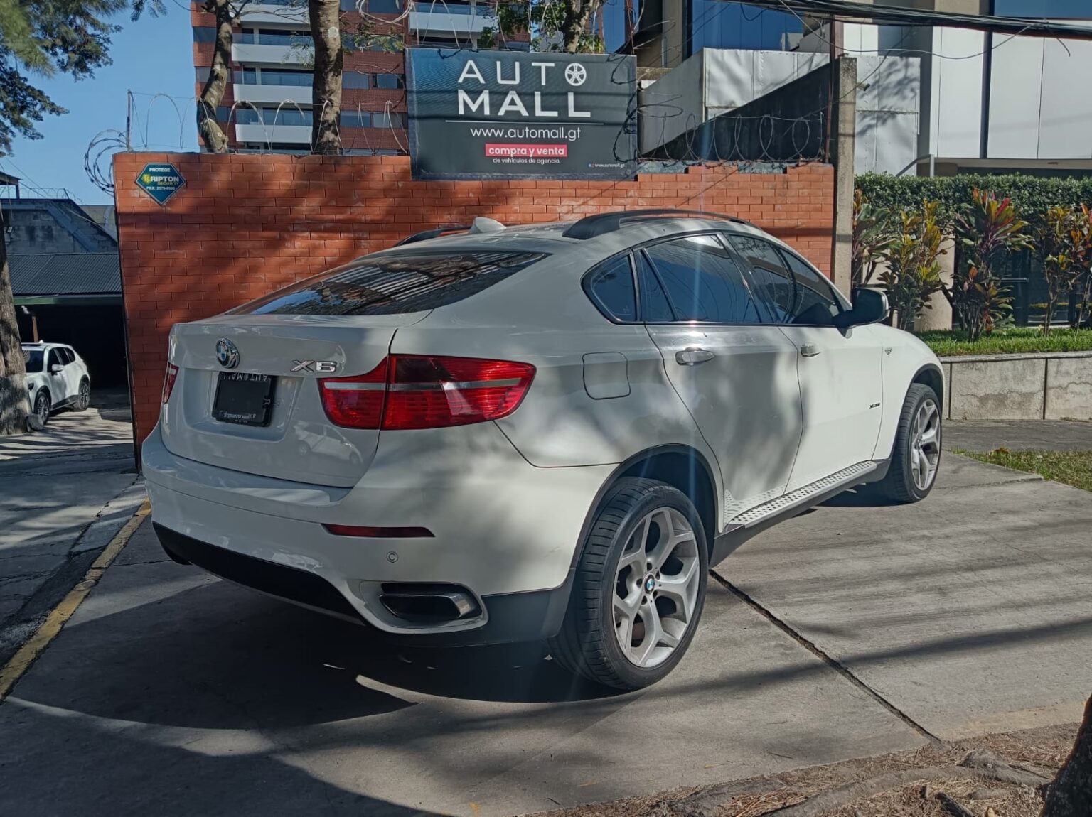 BMW-X6-50i-2009-795DPK (15)