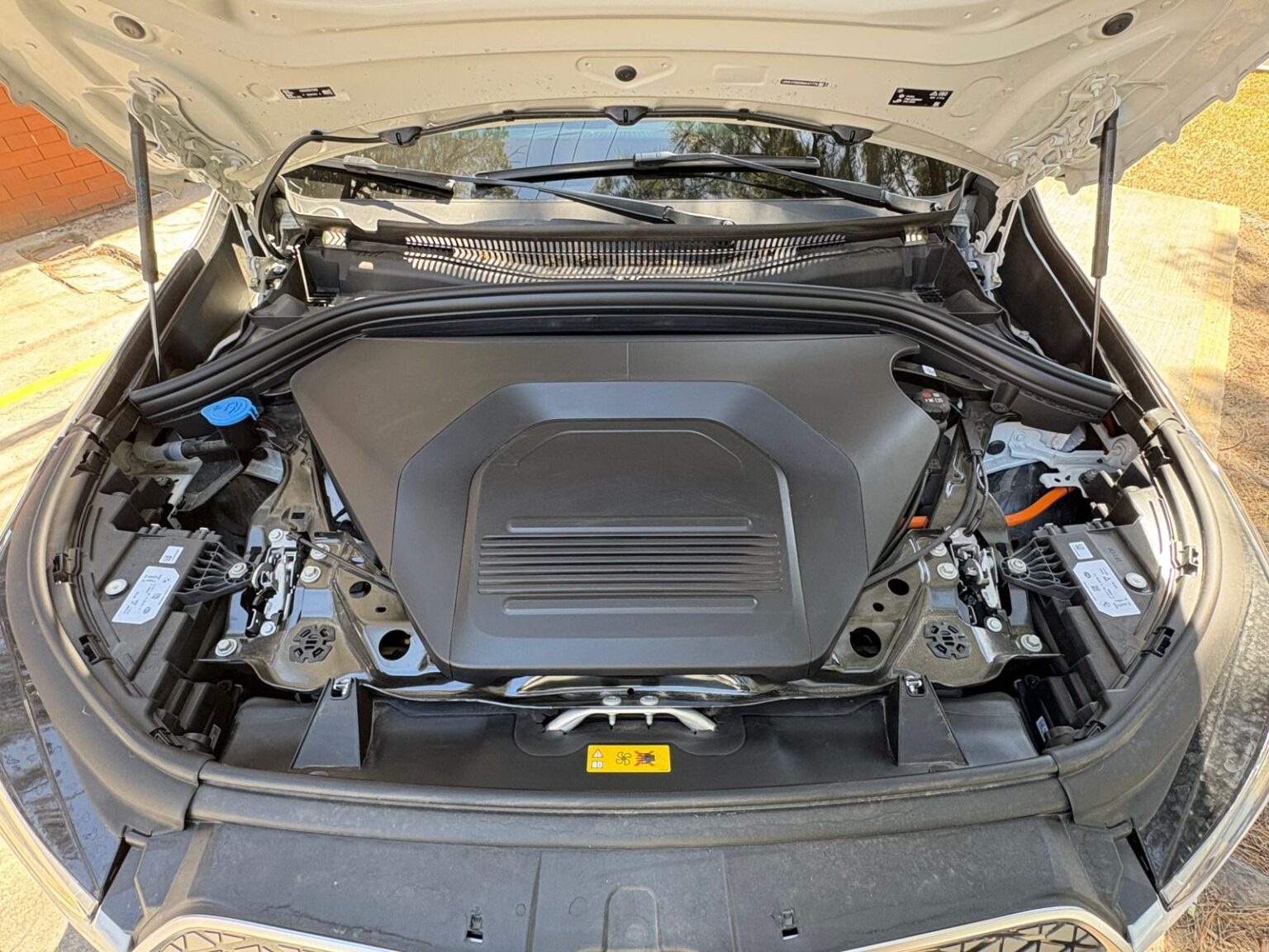 BMW-iX1-2025-861LGY (13)