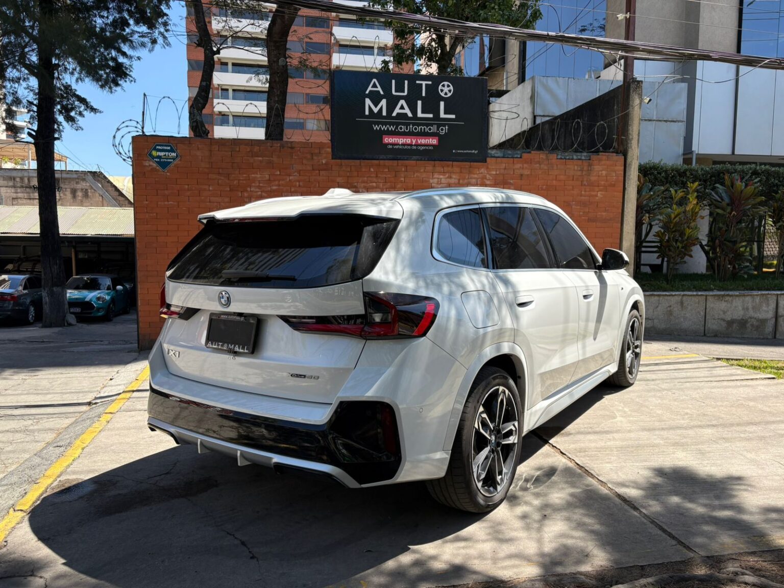 BMW-iX1-2025-861LGY (4)