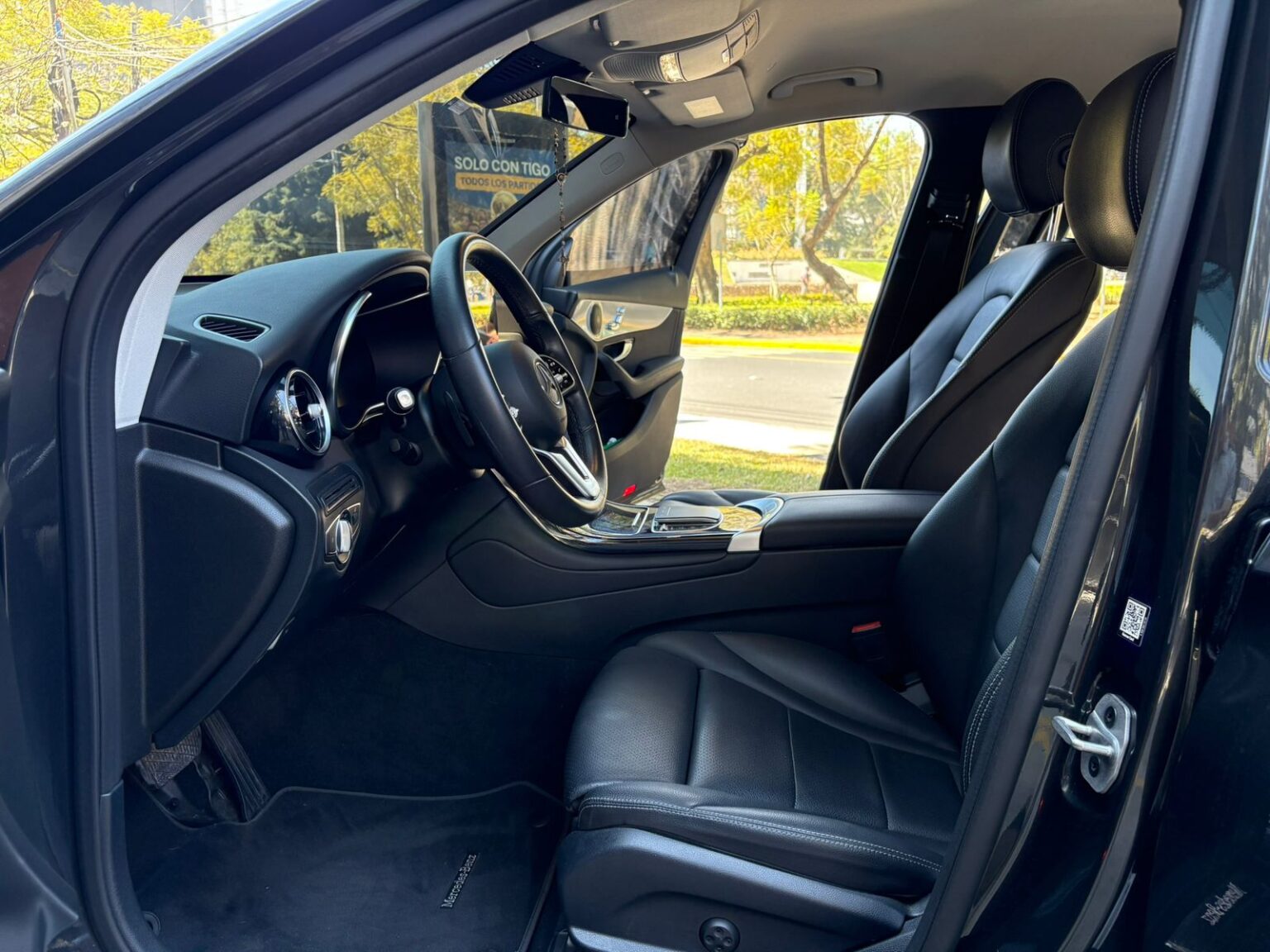 Mercedes-Benz-GLC200-2021-485JKC (8)