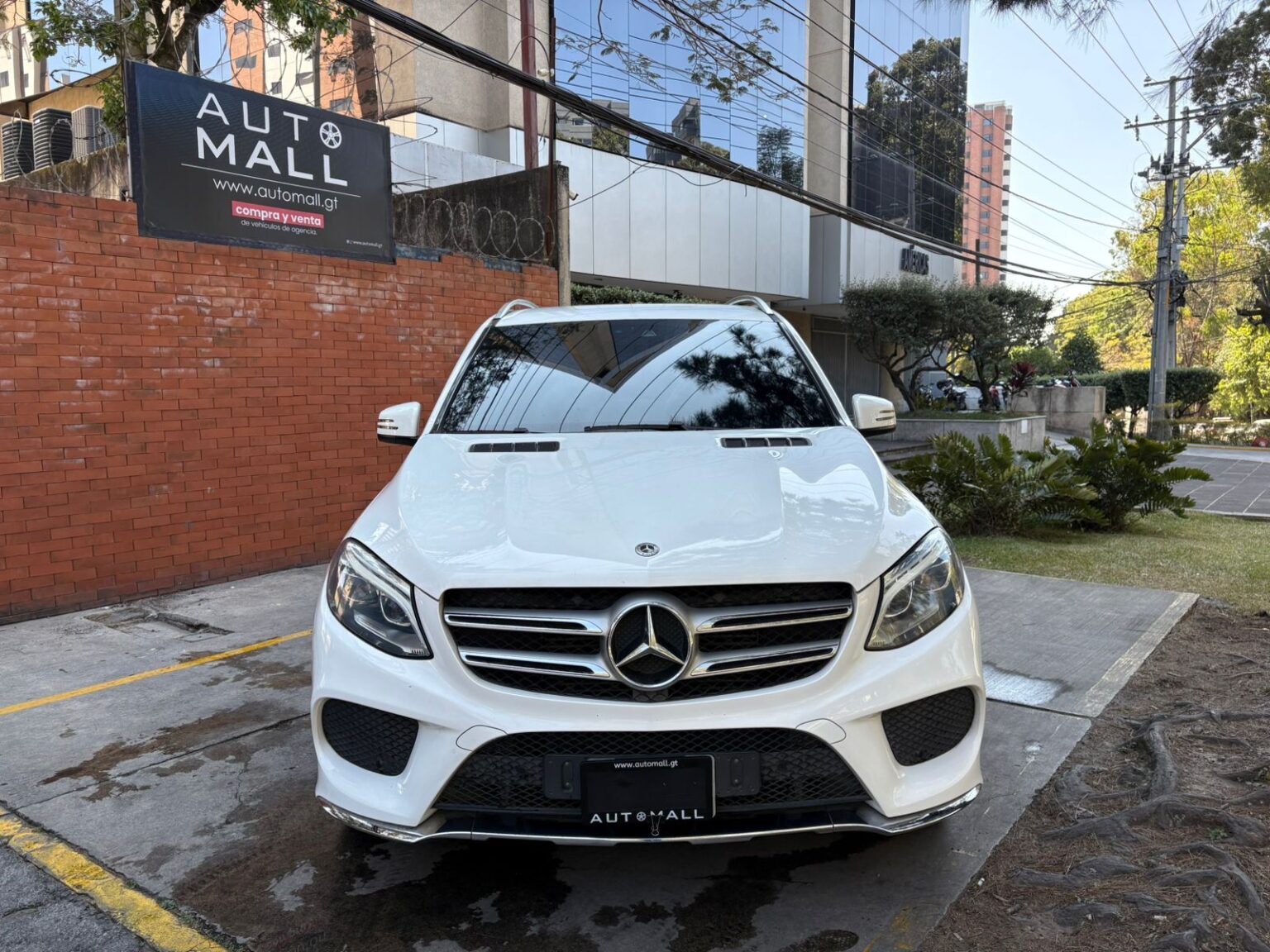 Mercedes-Benz-GLE350-2018-117GWJ (1)